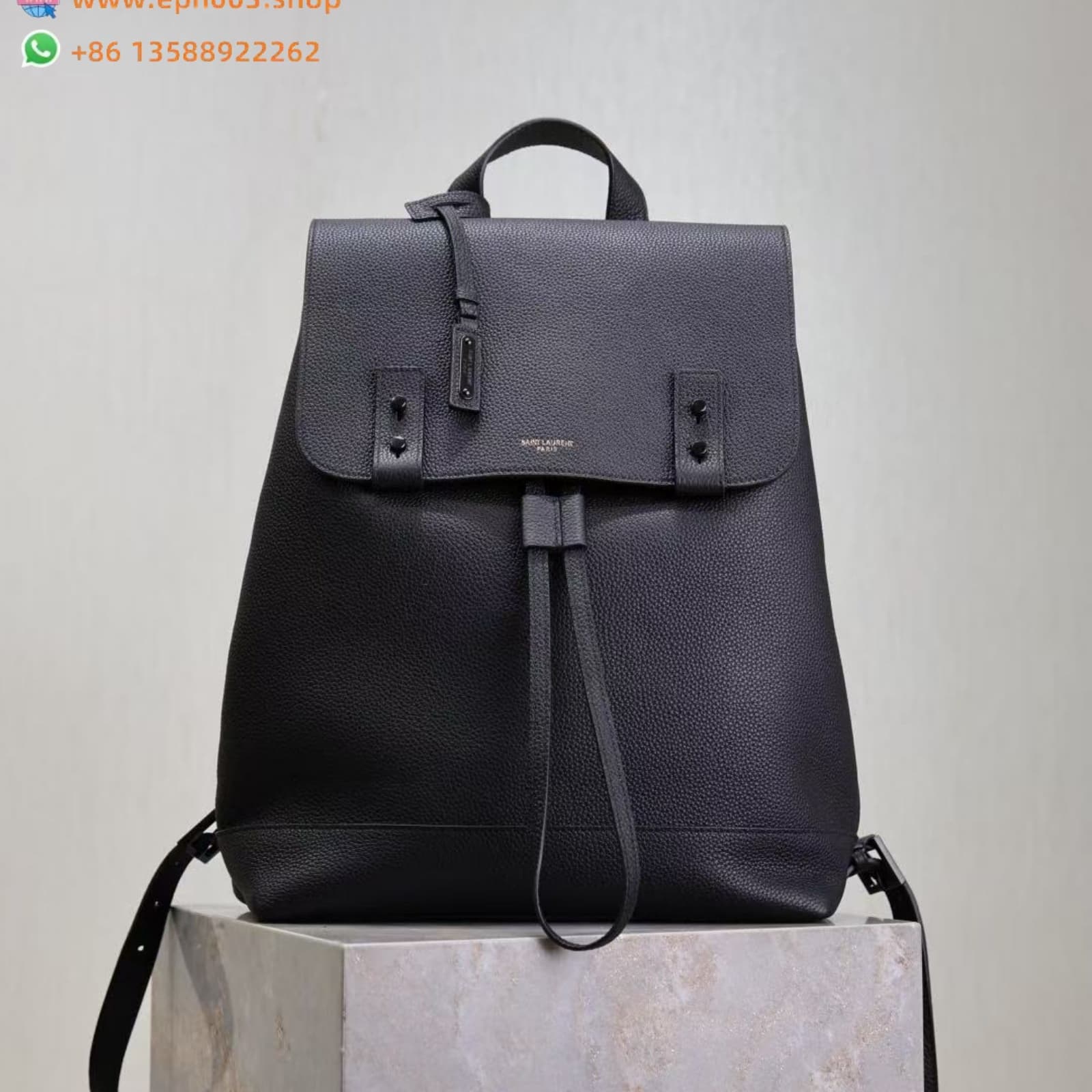 SAC DE JOUR BACKPACK IN GRAINED LEATHER BLACK - 480585DTI0Z1000