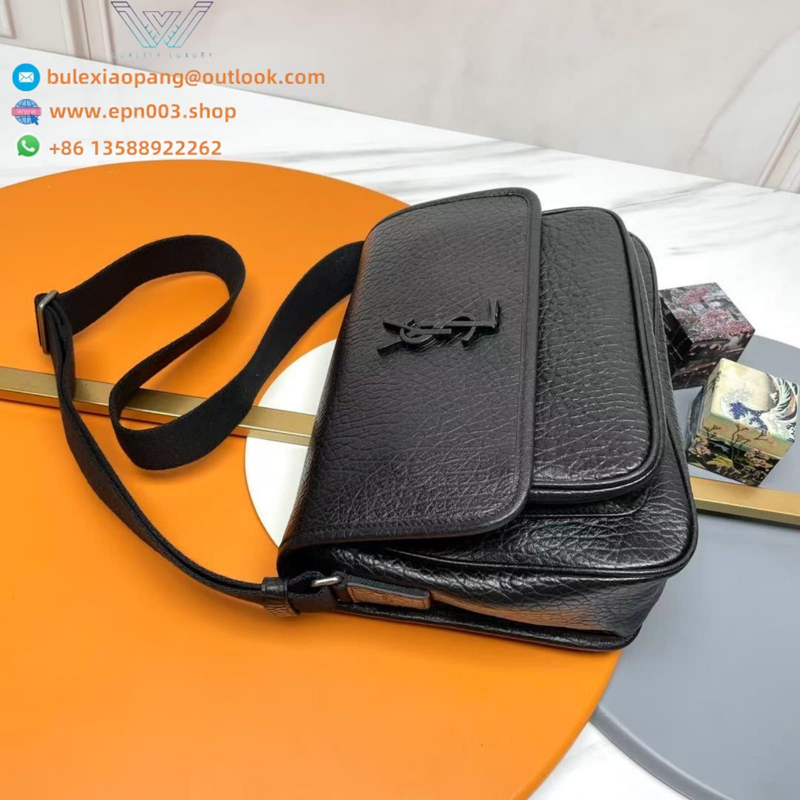 NIKI MESSENGER IN GRAINED LEATHER - 781935AAC8O1000