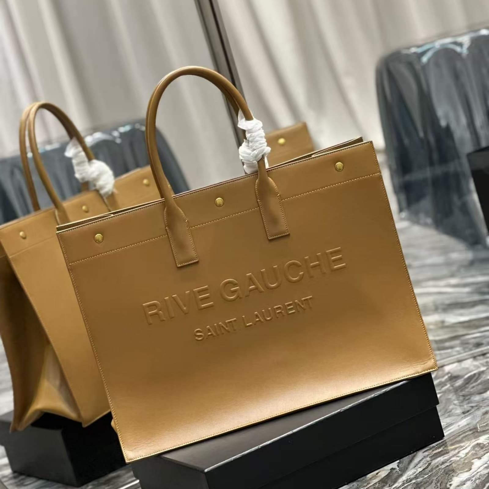 RIVE GAUCHE LARGE TOTE BAG IN SMOOTH LEATHER GOLDEN - 587273CWTFE1000