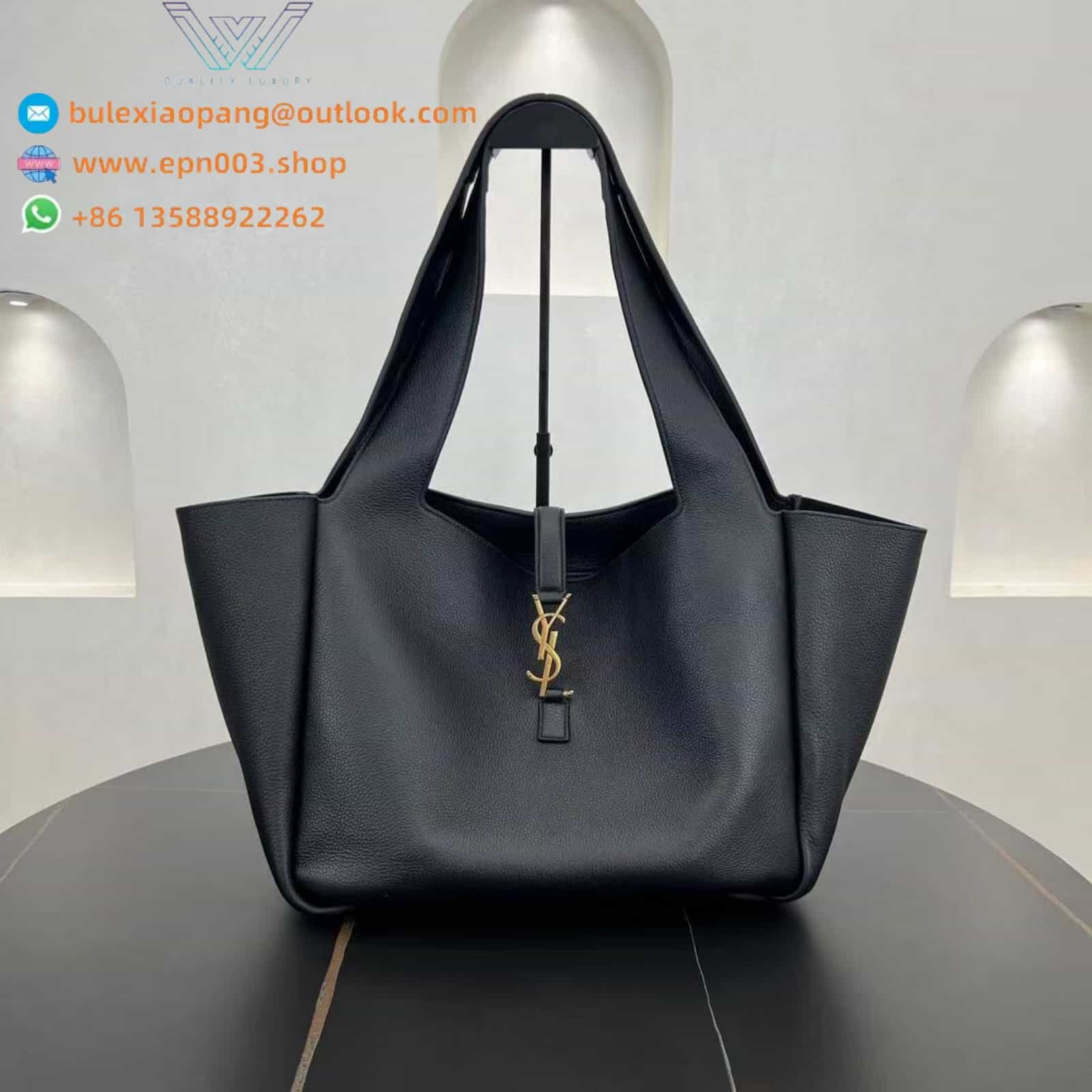 LE 5 À 7 BEA IN GRAINED LEATHER BLACK - 763435AAEQC1000