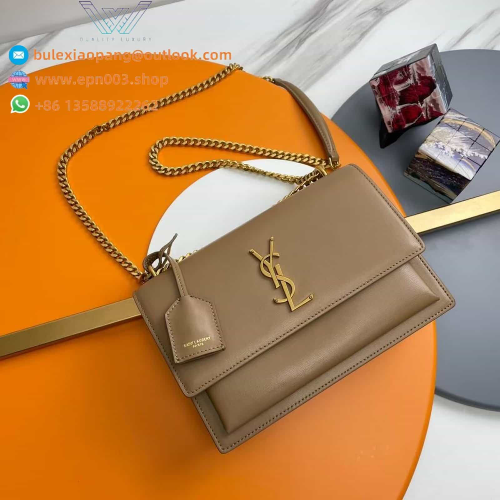 SUNSET MEDIUM IN SMOOTH LEATHER FOX - 442906D420W2536