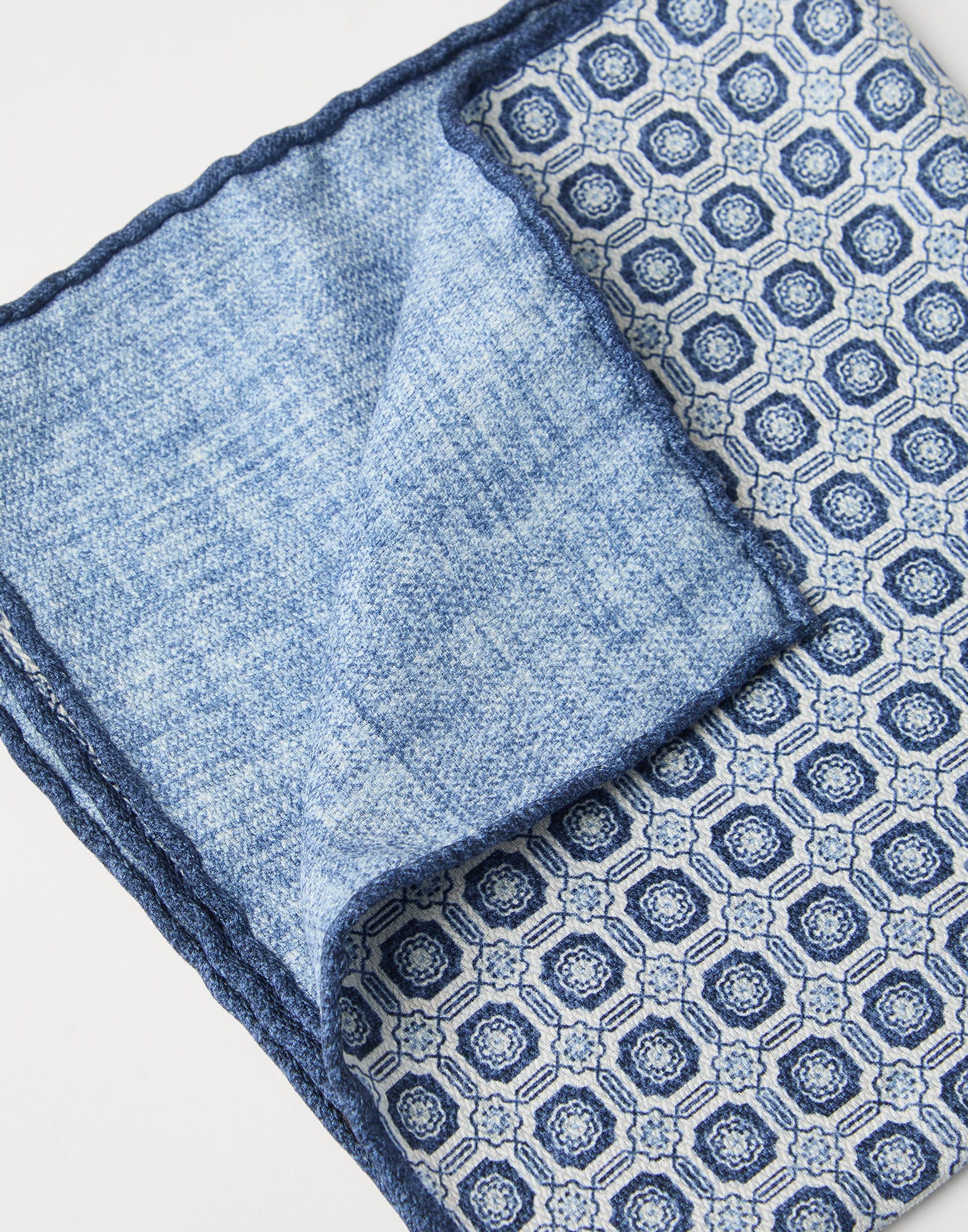 Silk pocket square with geometric design
