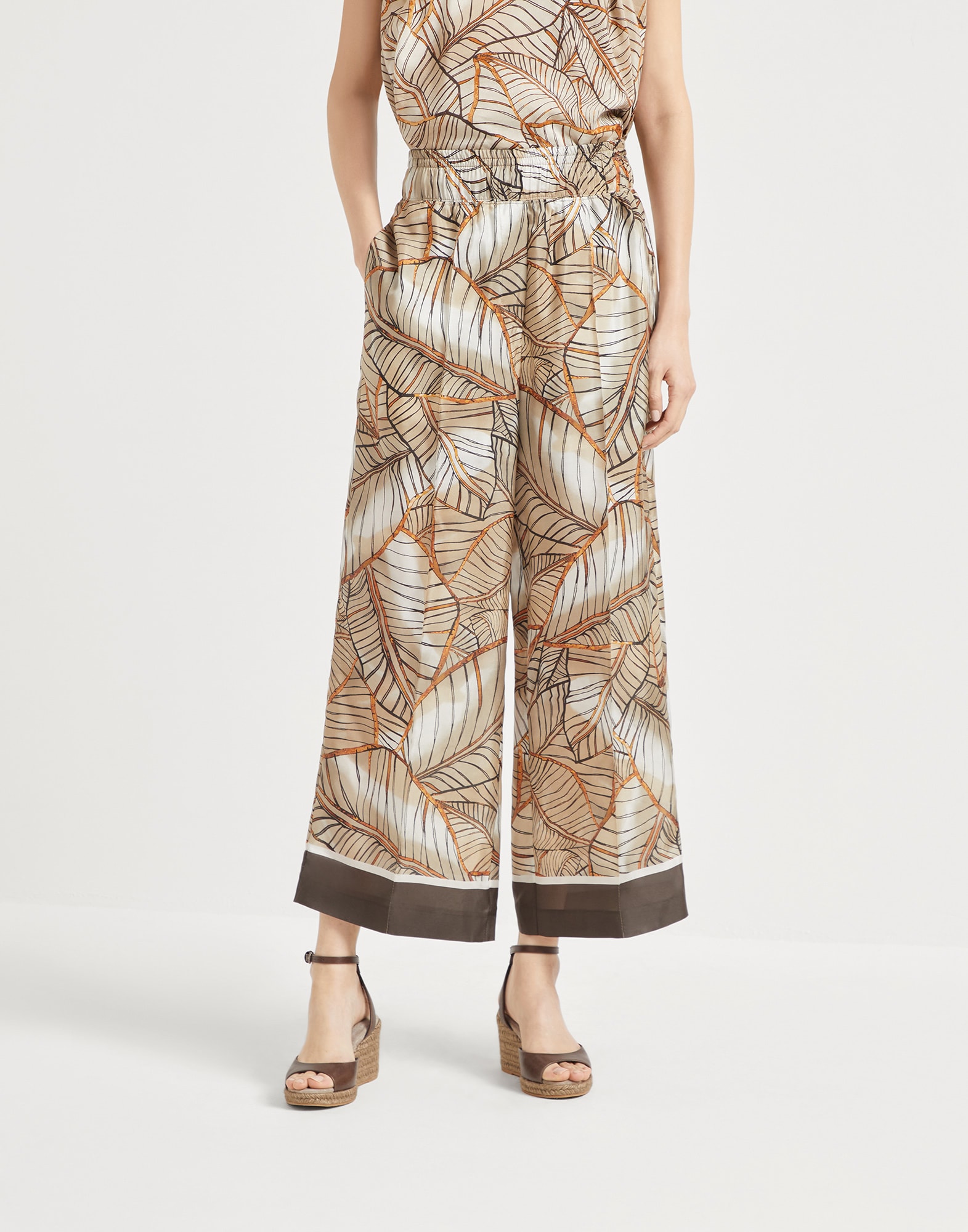 Silk papyrus print pongée cropped pyjama-style trousers