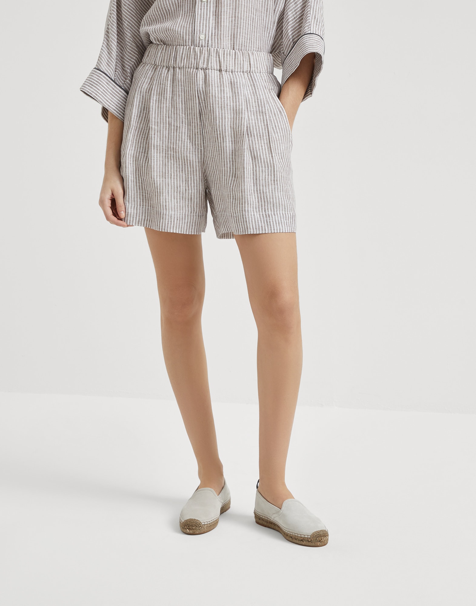 Striped lightweight linen baggy shorts