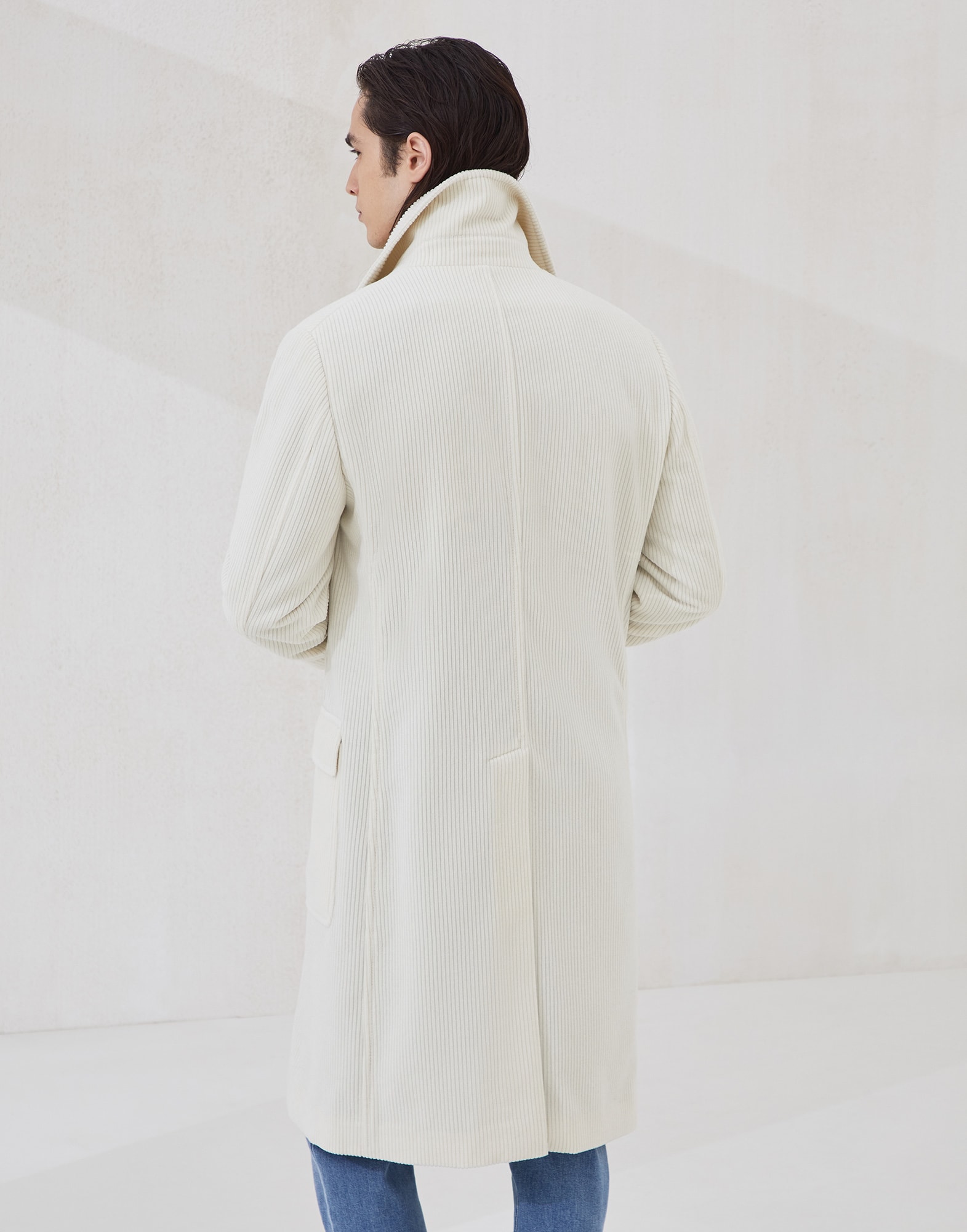 Cashmere wide wale corduroy one-and-a-half-breasted coat with patch pockets and metal buttons