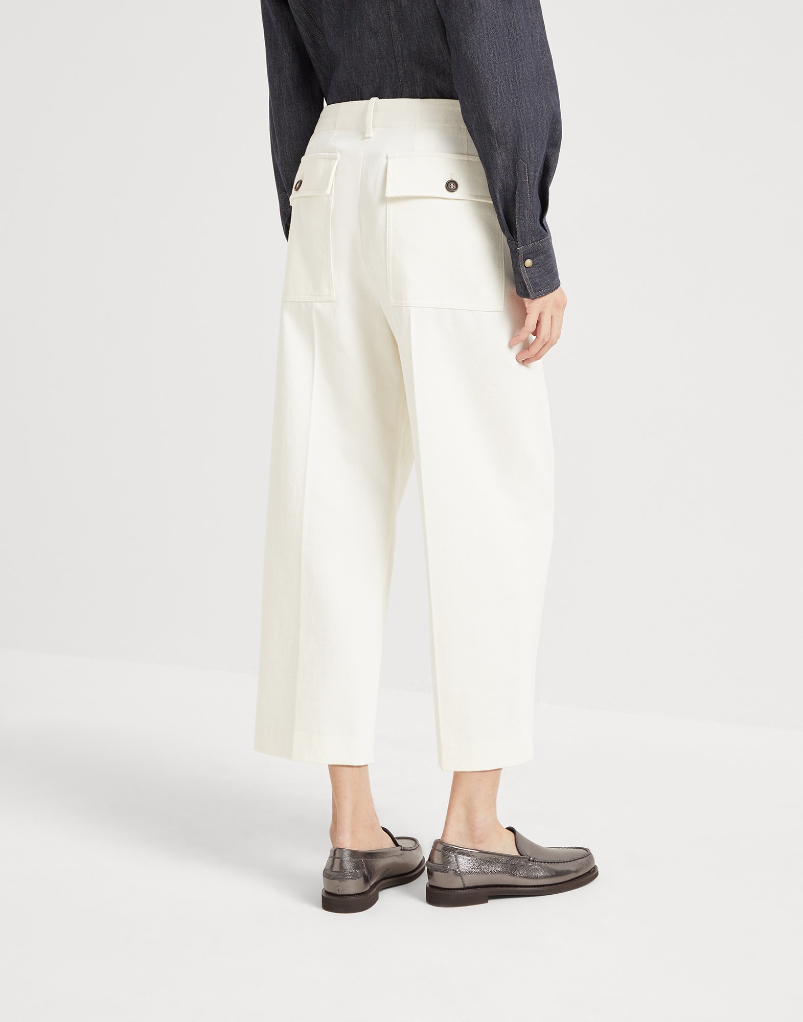 Dyed cotton and wool wrinkled denim pleated chino trousers
