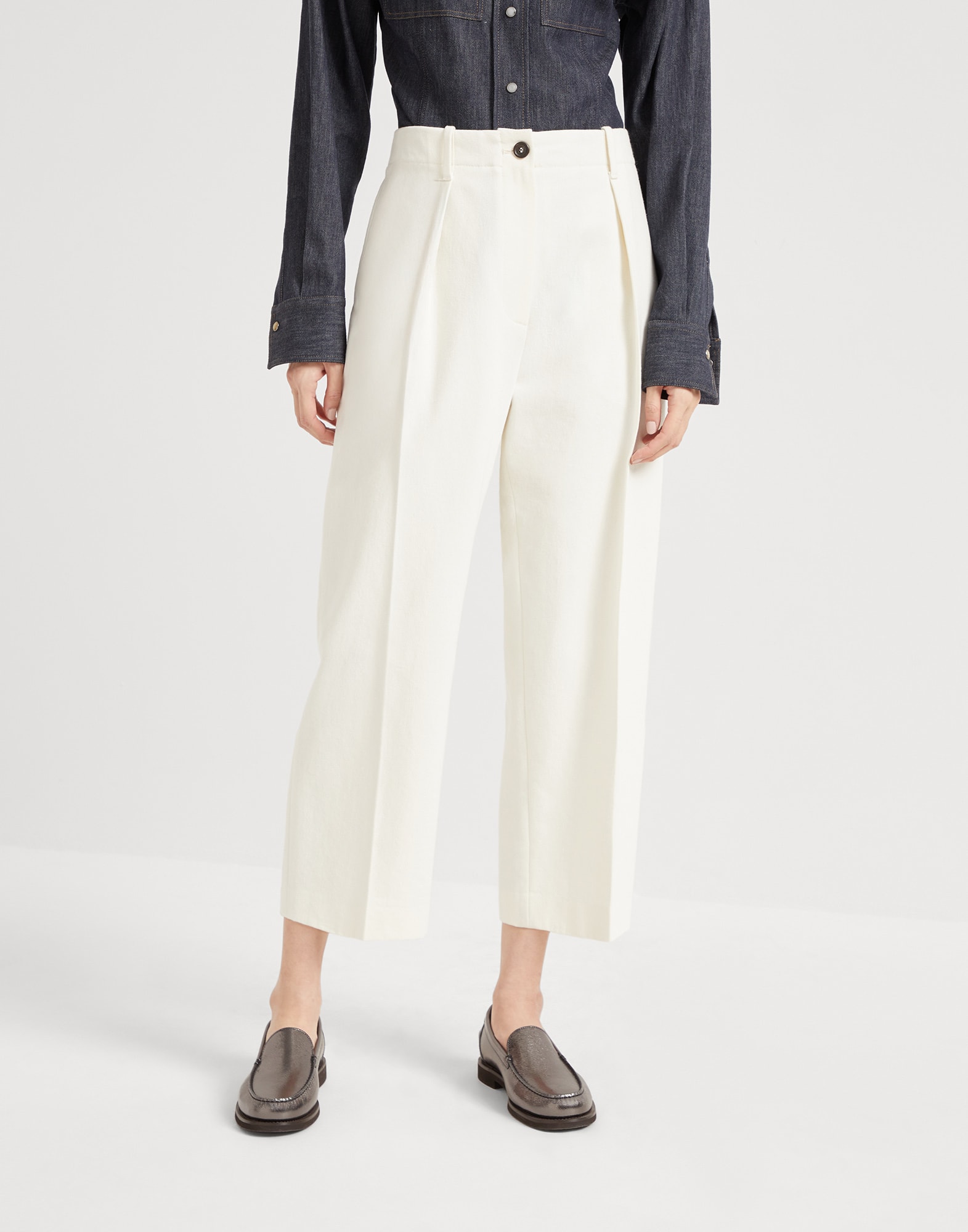 Dyed cotton and wool wrinkled denim pleated chino trousers