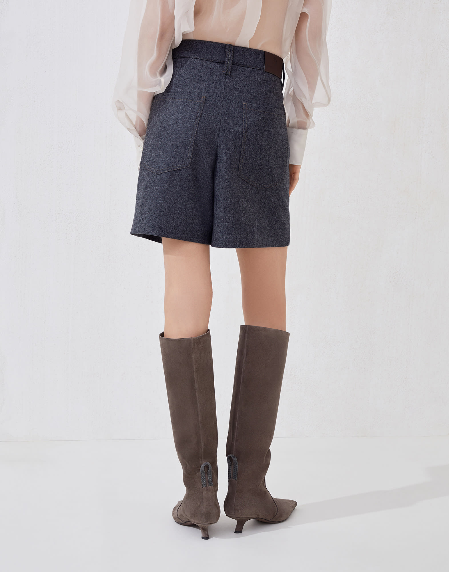 Virgin wool flannel baggy shorts with monili