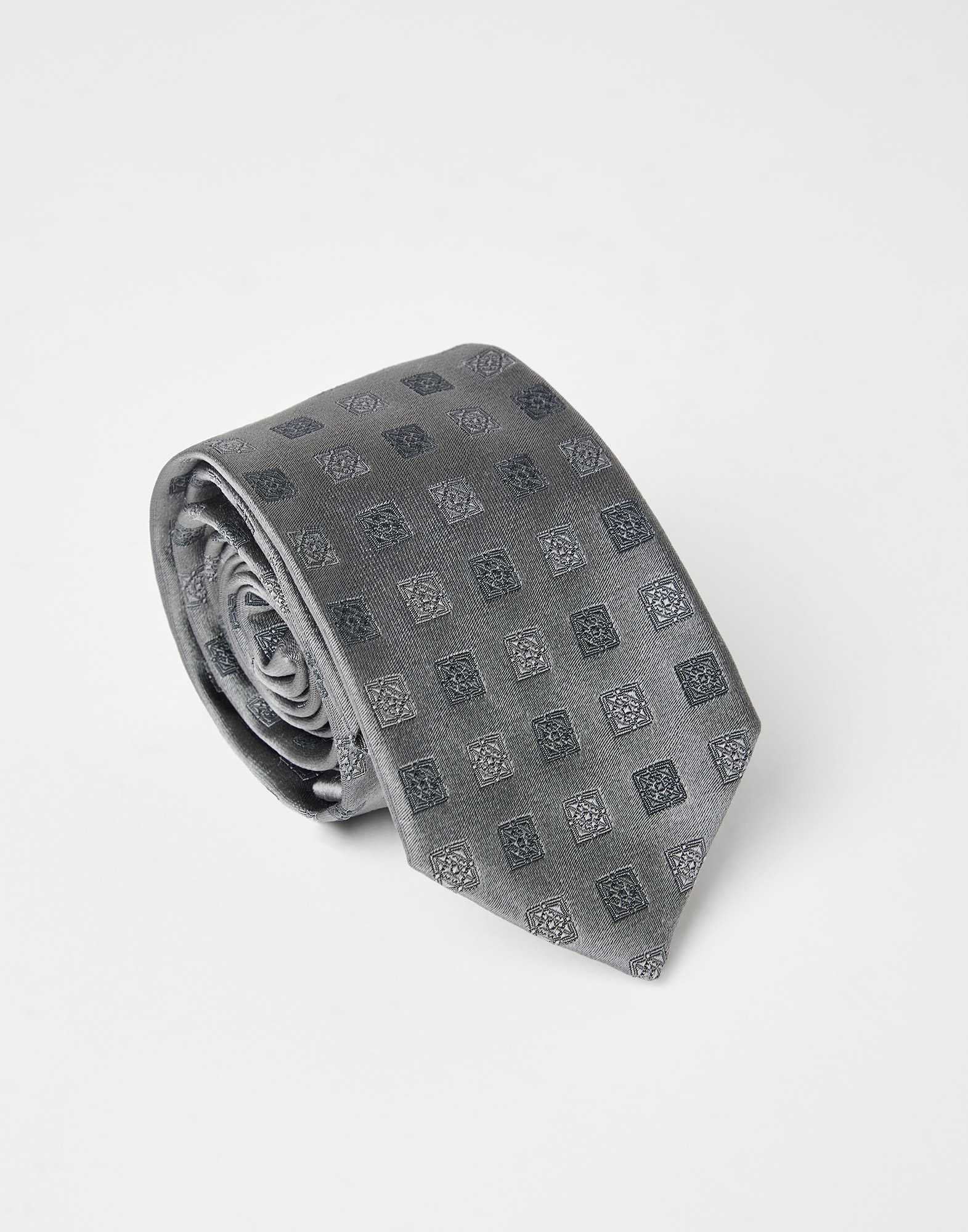 Silk tie with squares pattern