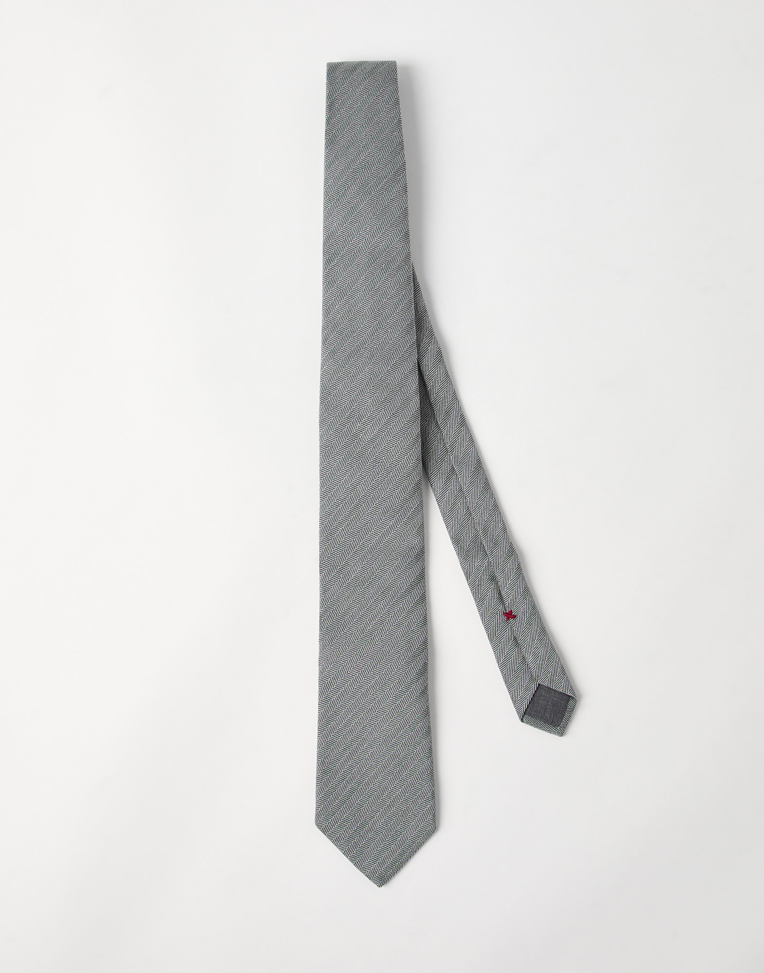 Silk chevron tie