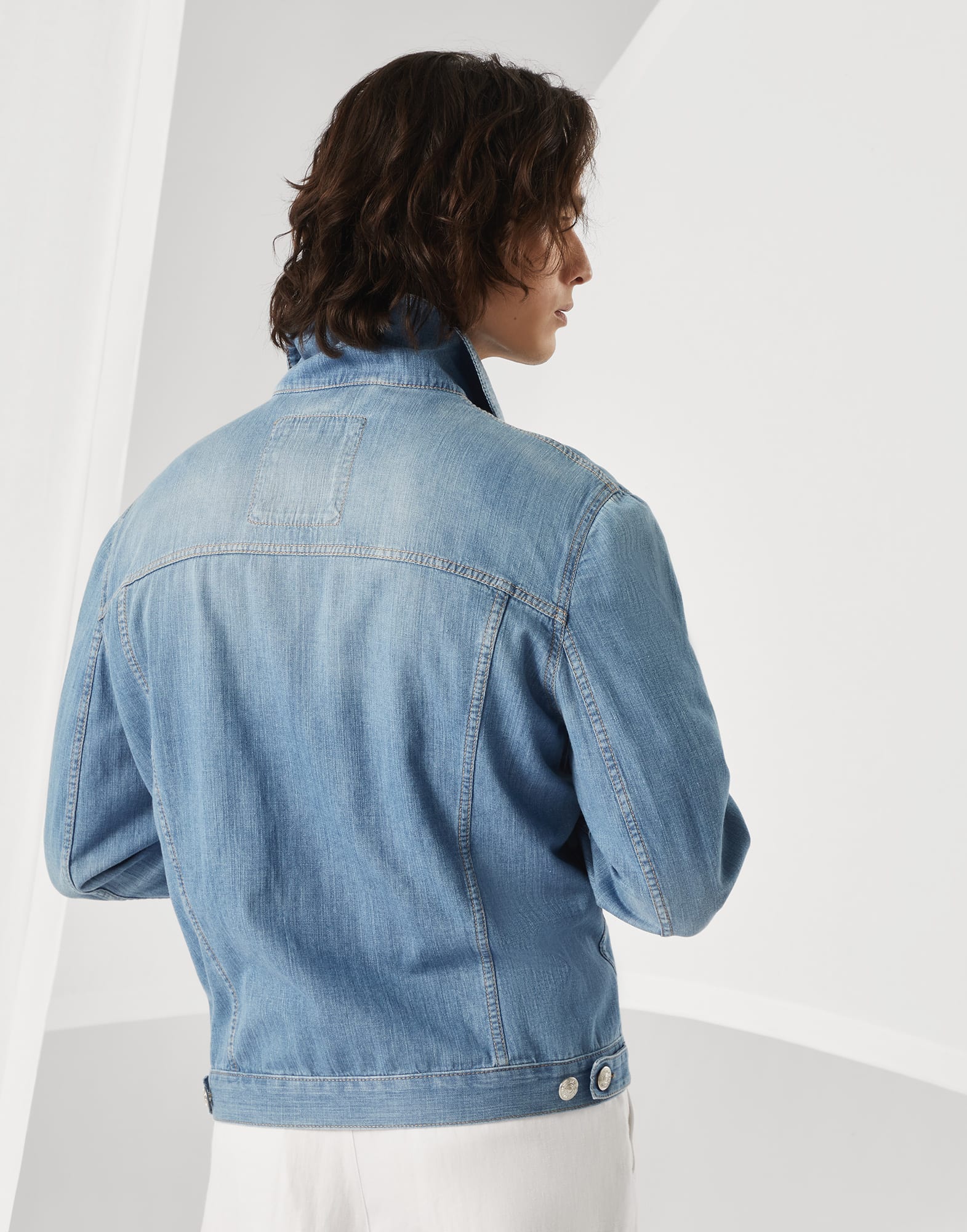 Lightweight old denim four-pocket jacket