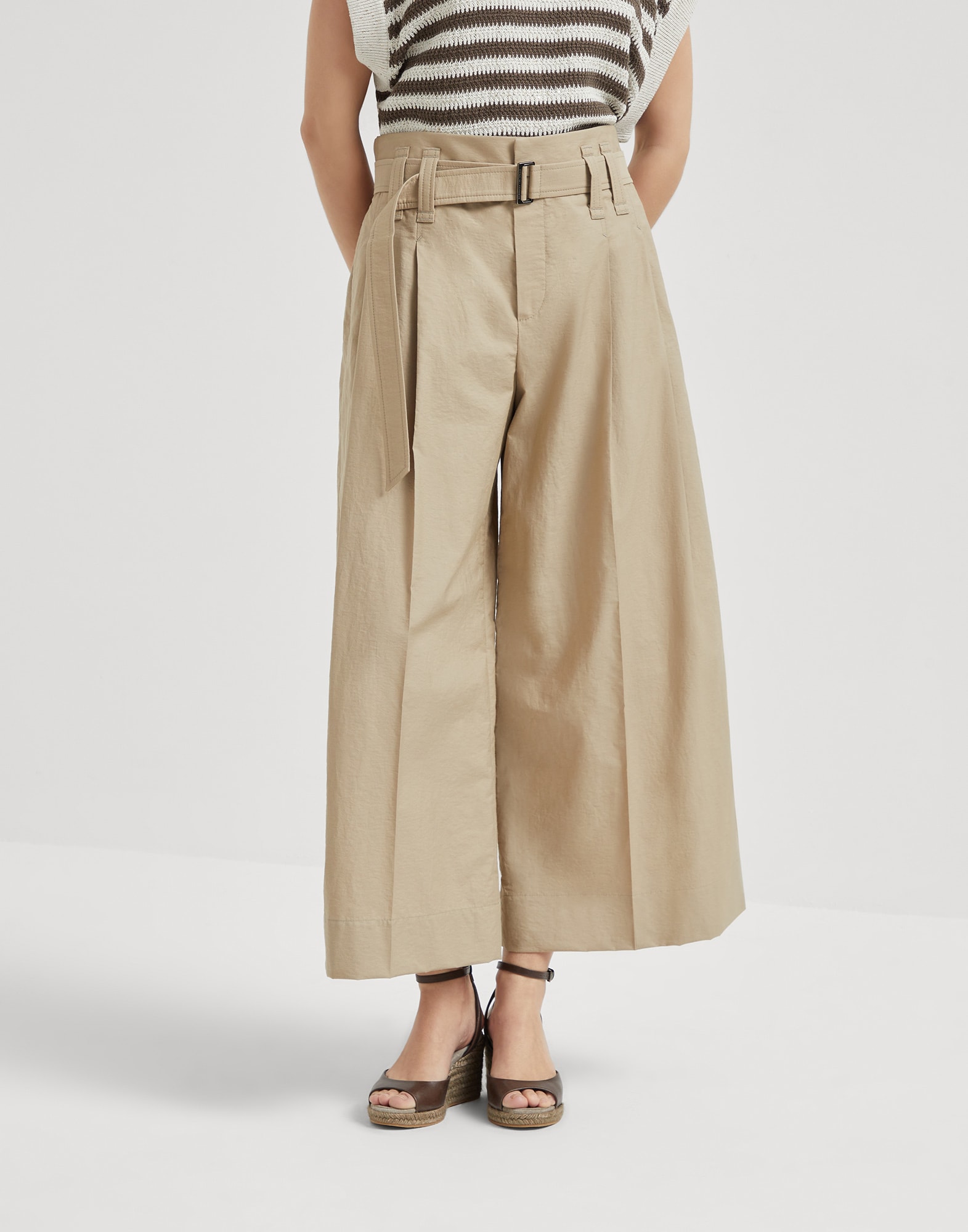 Techno cotton texture twill cropped pleated trousers