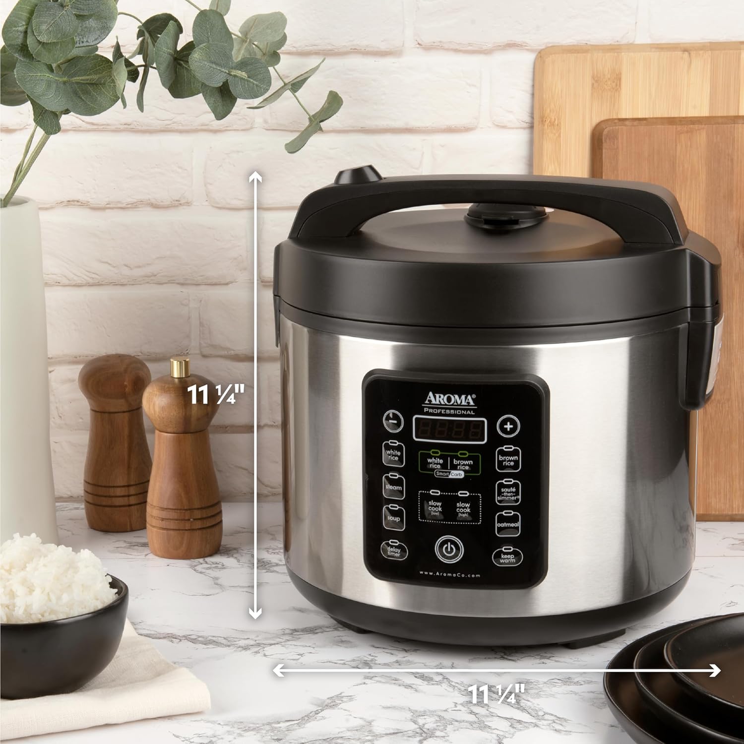 Aroma Housewares 20 Cup Cooked (10 cup uncooked) Digital Rice Cooker, Slow Cooker, Food Steamer, SS Exterior (ARC-150SB),Black