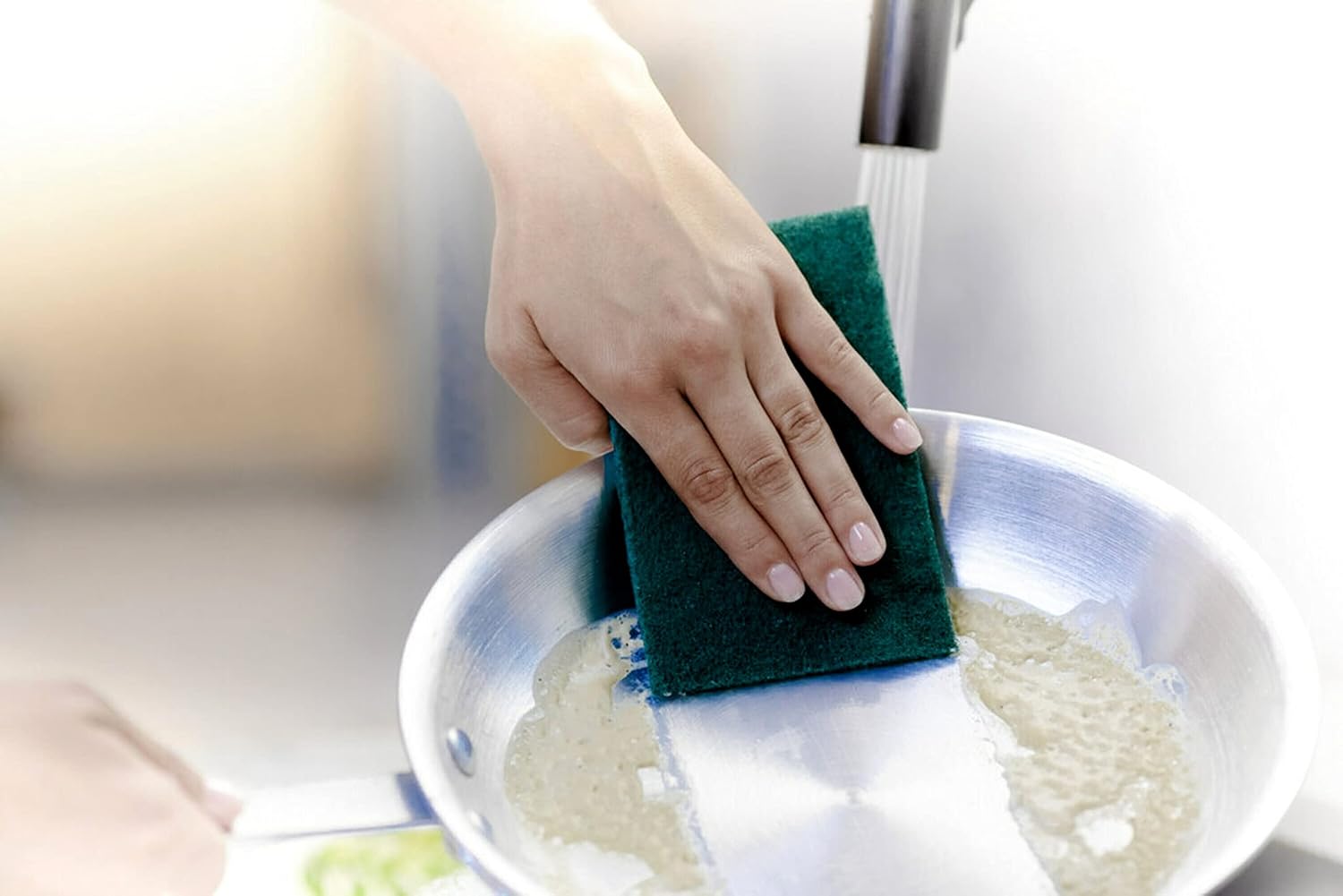 Scotch-Brite Heavy Duty Scour Pads, Great For The Kitchen, Garage and Outdoors, 8 Pads