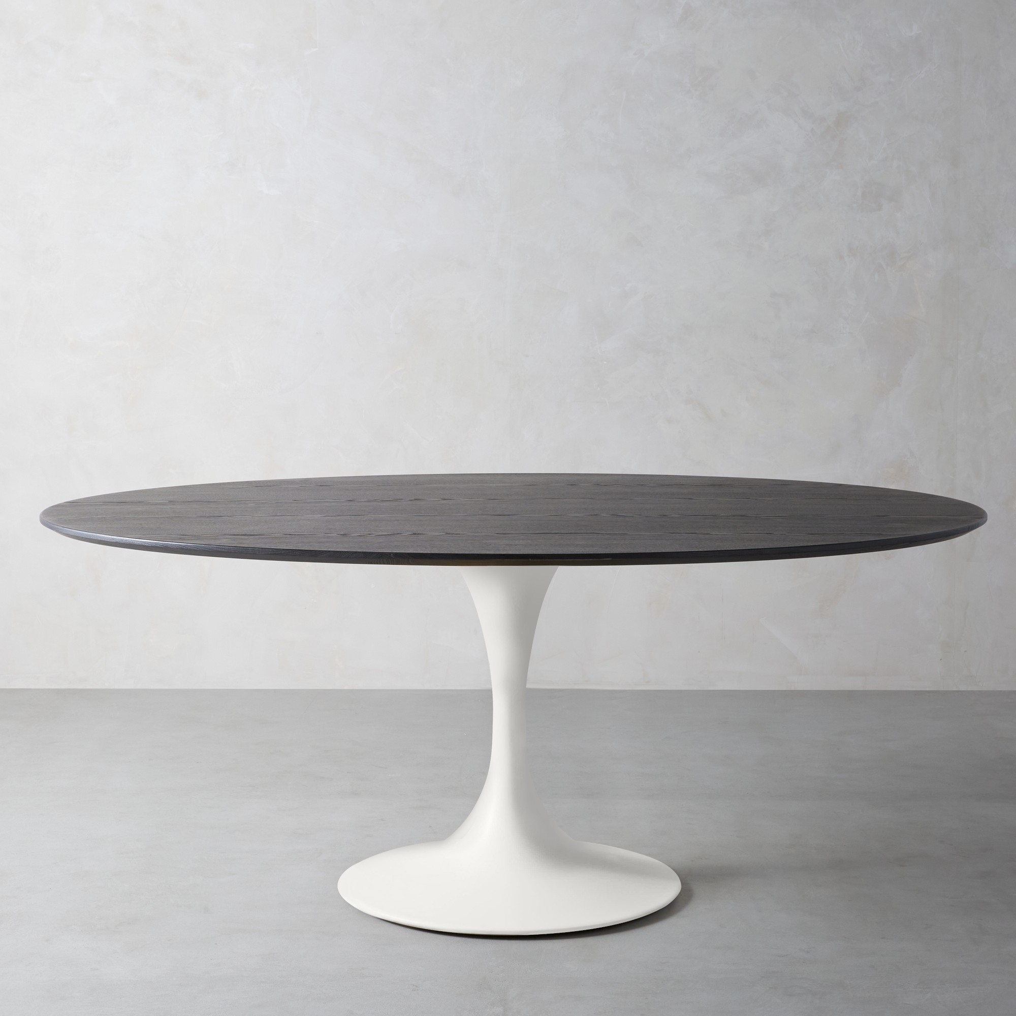 Tulip Oval Pedestal Dining Table (70