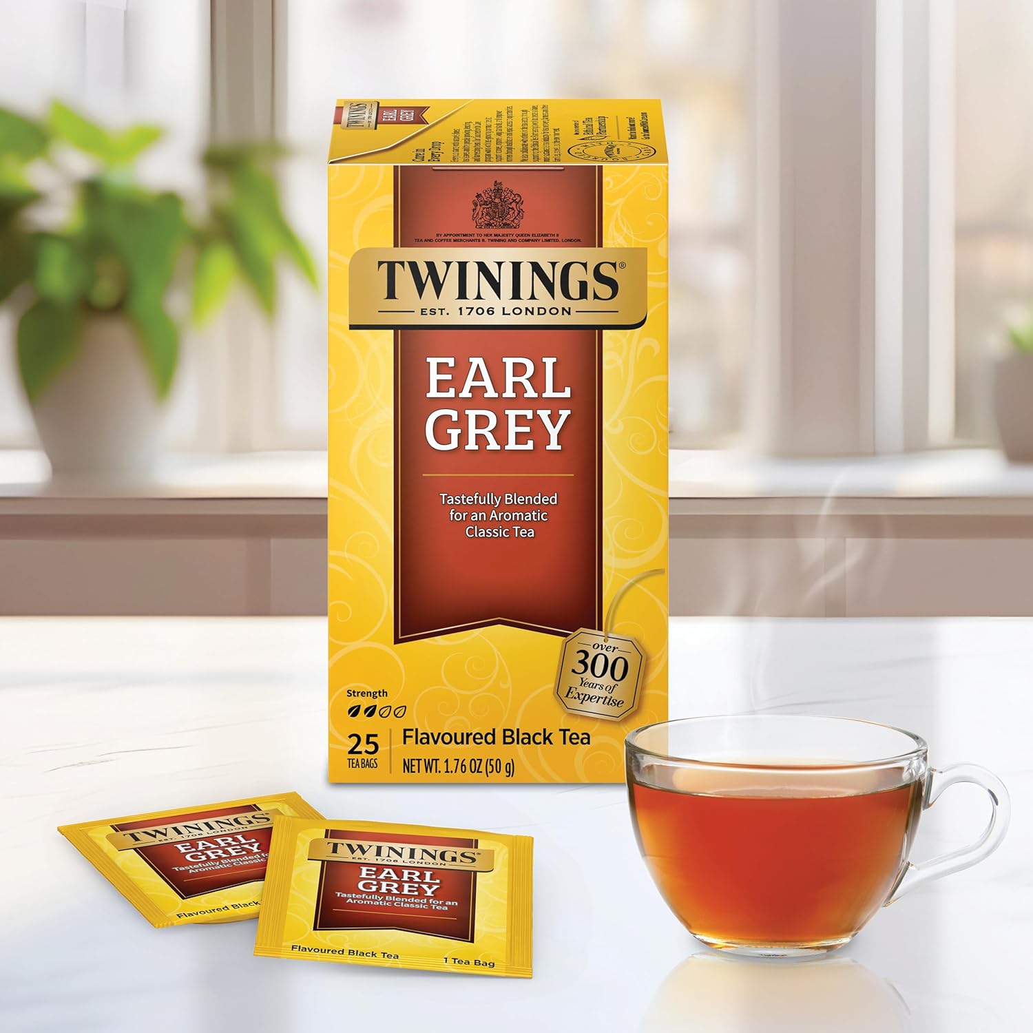 Twinings English Breakfast Black Tea Individually Wrapped Bags, 100 Count (Pack of 1), Smooth, Flavourful, and Robust, Caffeinated, Enjoy Hot or Iced | Packaging May Vary