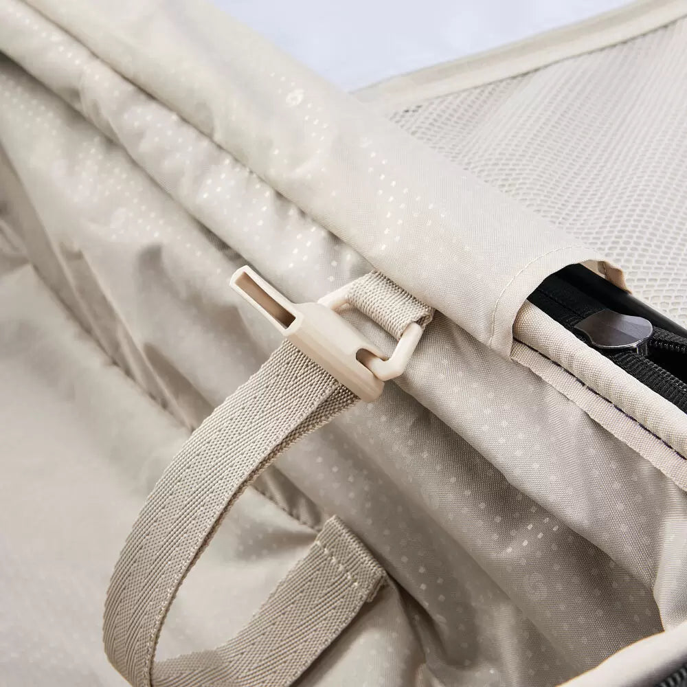 Silhouette 17 Large Hardside Spinner