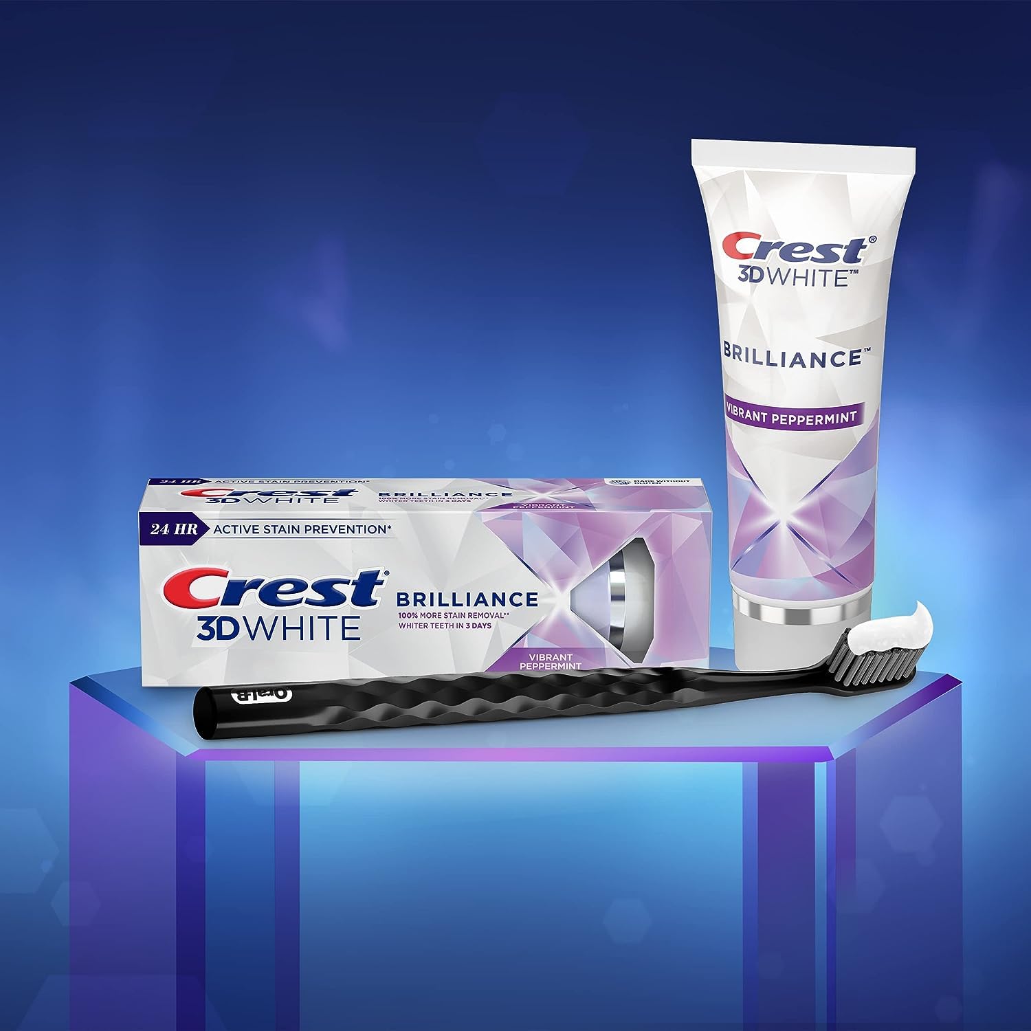 Crest 3D White Advanced Luminous Mint Teeth Whitening Toothpaste, 3.7 oz Pack of 4 - Helps Remove Surface Stains, Whitens Teeth, Strengthens Tooth Enamel, Protects Against Cavities