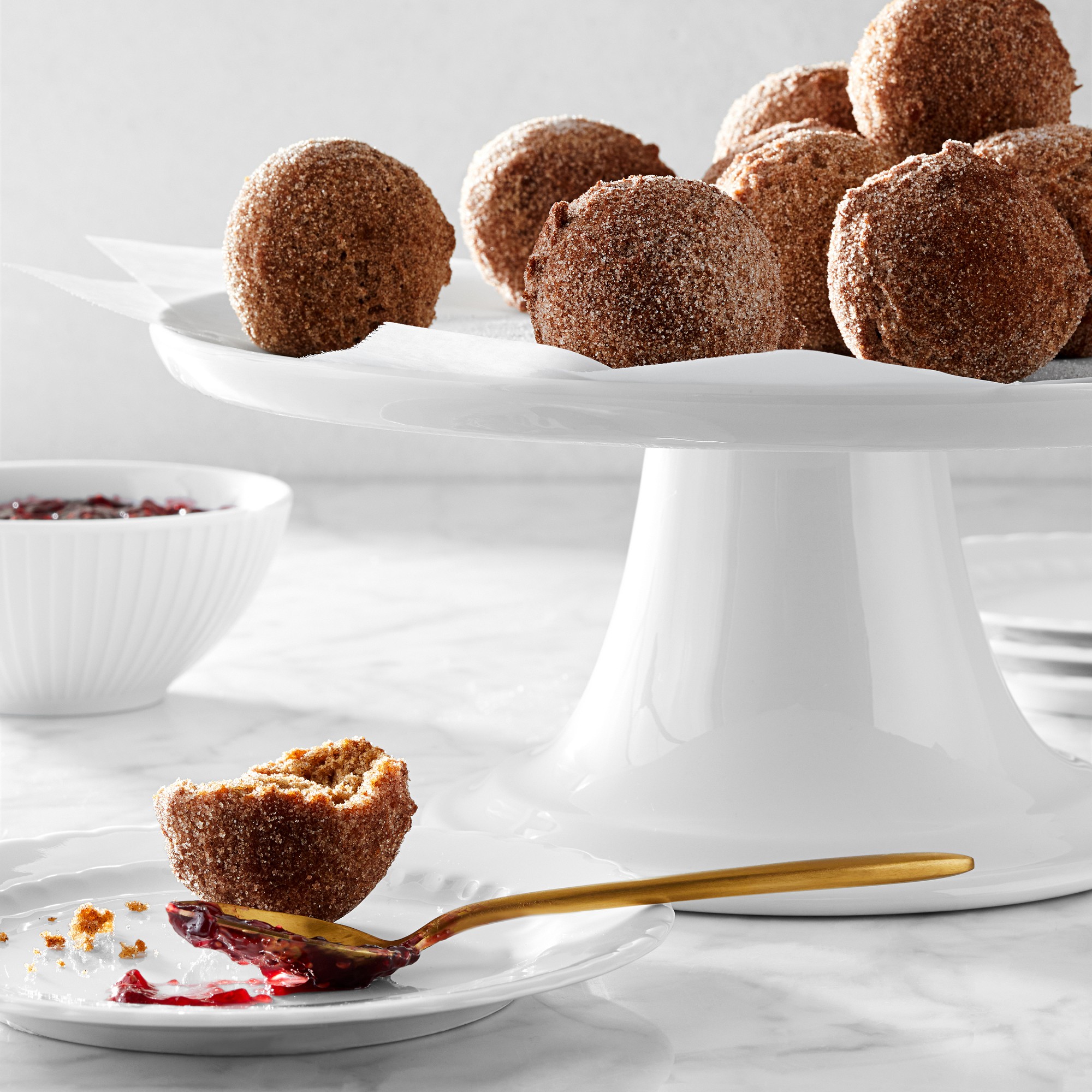 Pillivuyt Porcelain Cake Stands