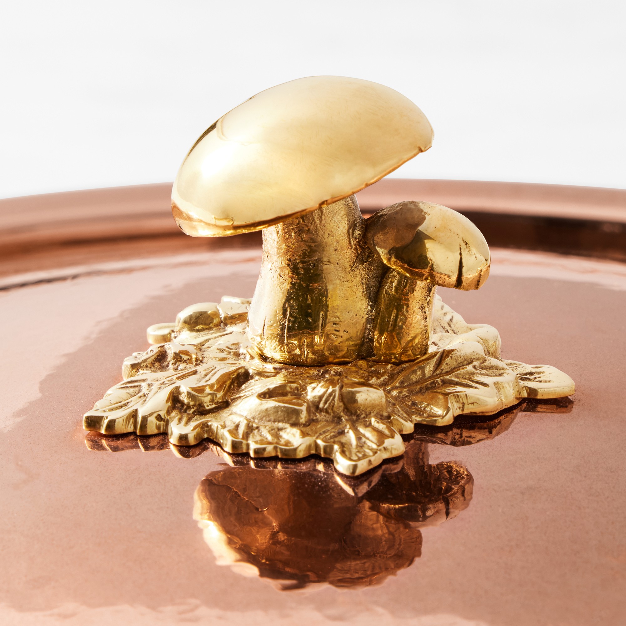 Ruffoni Historia Hammered Copper Round Wide Braiser with Mushroom Knob, 5 3/4-Qt.