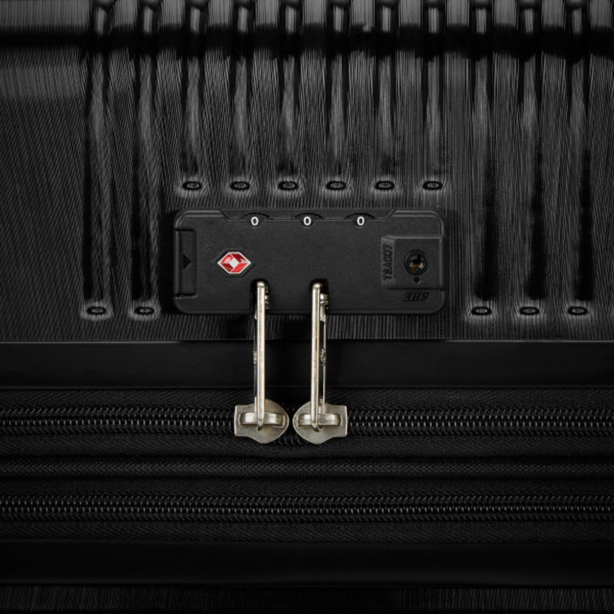 Samsonite Alliance SE Carry On Spinner