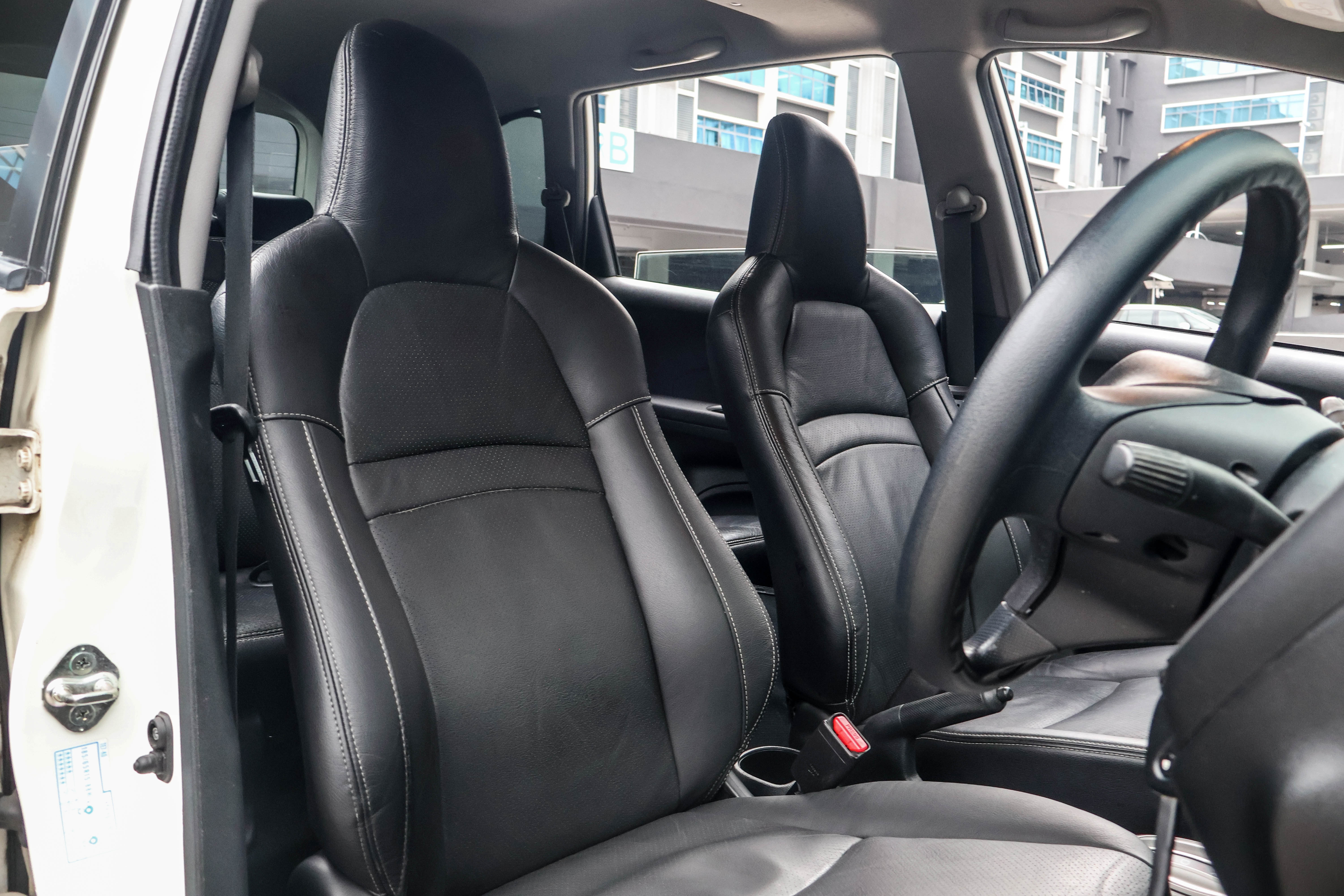 2014 USED HONDA MOBILIO SV 1.5 CVT MRHDD4870FP000001 SMA2573R