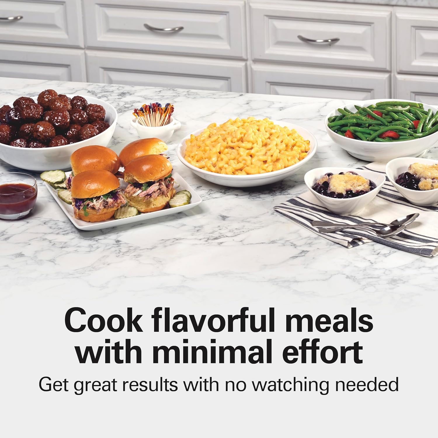 Hamilton Beach Slow Cooker, Extra Large 10 Quart, Stay or Go Portable With Lid Lock, Dishwasher Safe Crock, Black (33195)