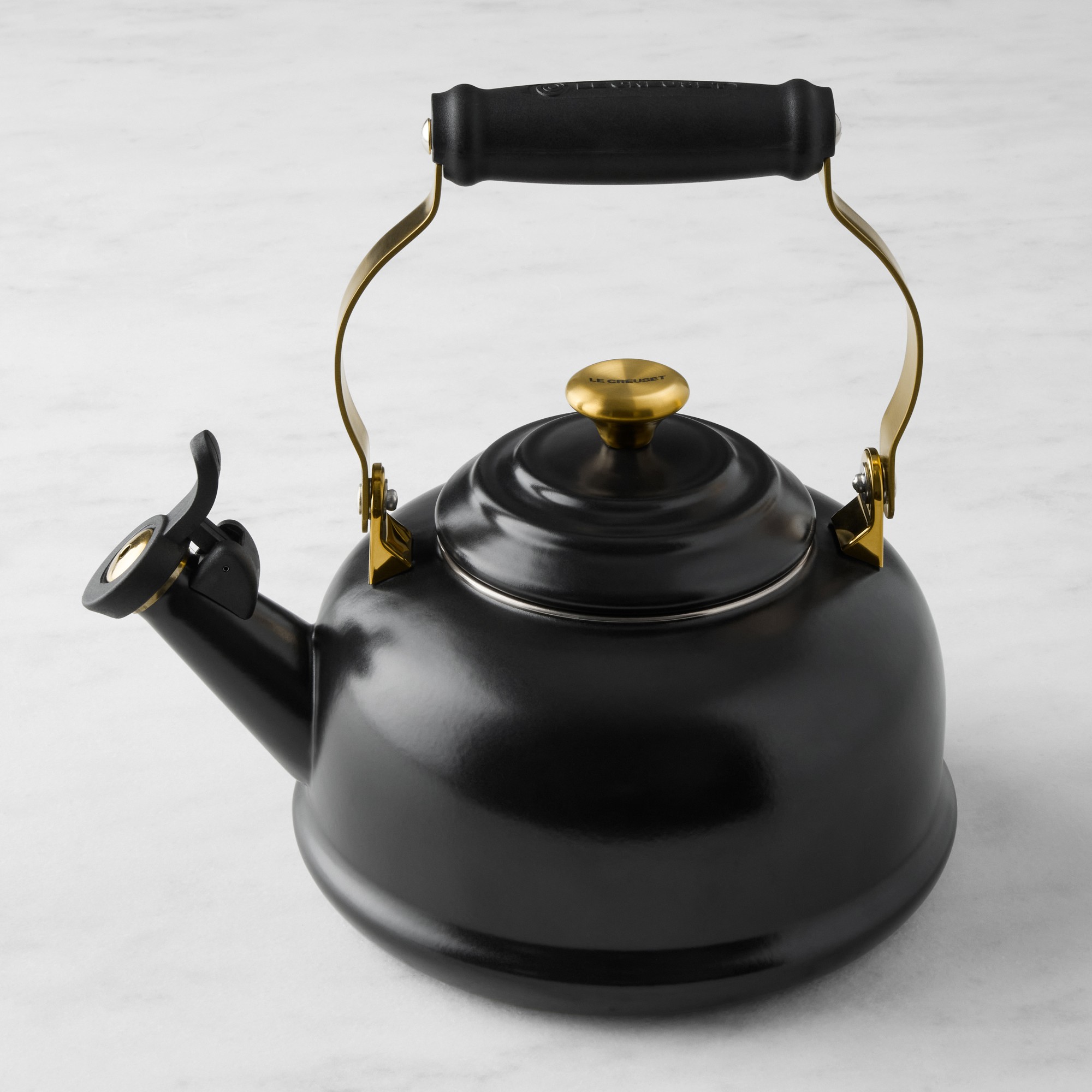 Le Creuset Classic Whistling Tea Kettle