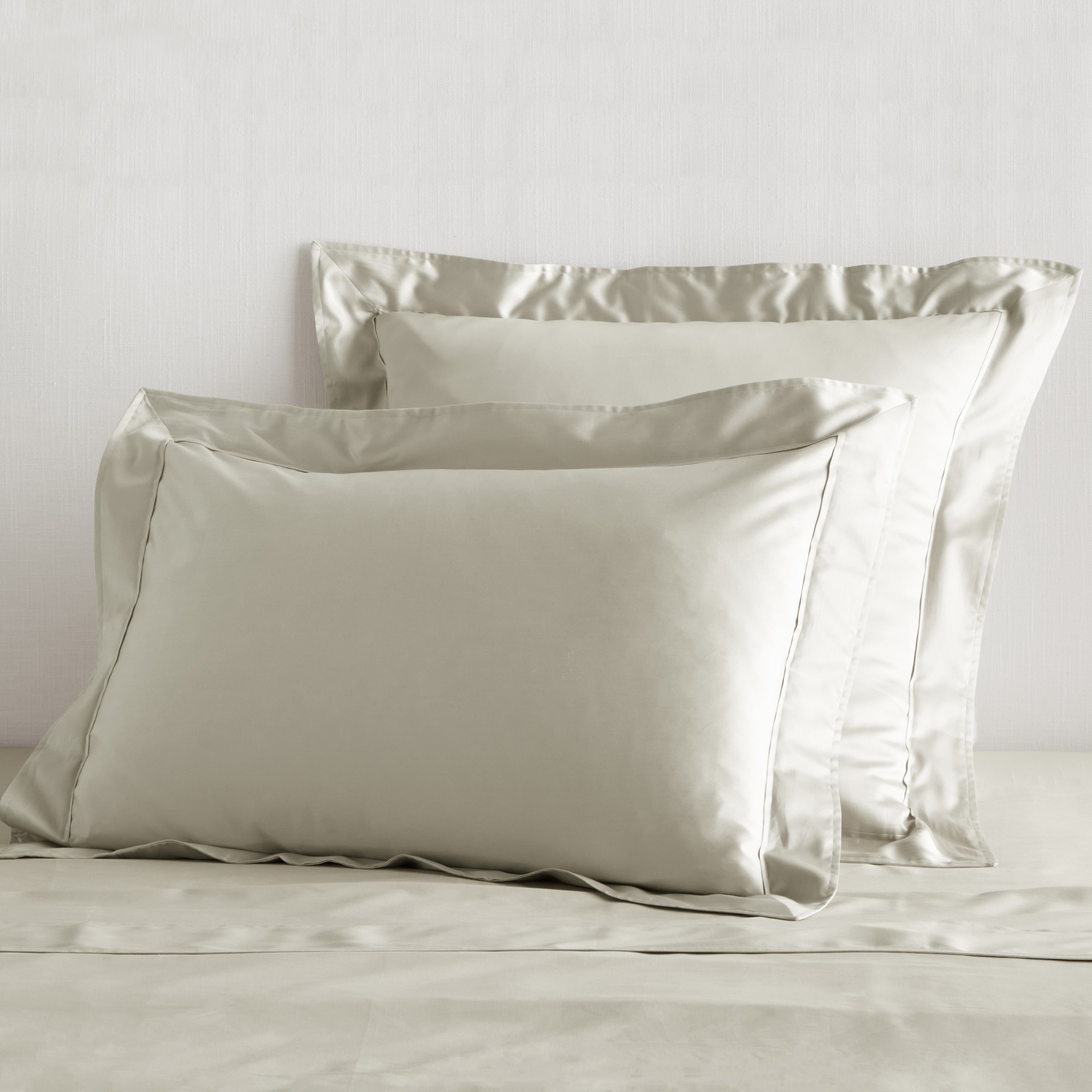 Signature 1000 Thread Count Sateen Duvet Cover & Shams, Light Grey