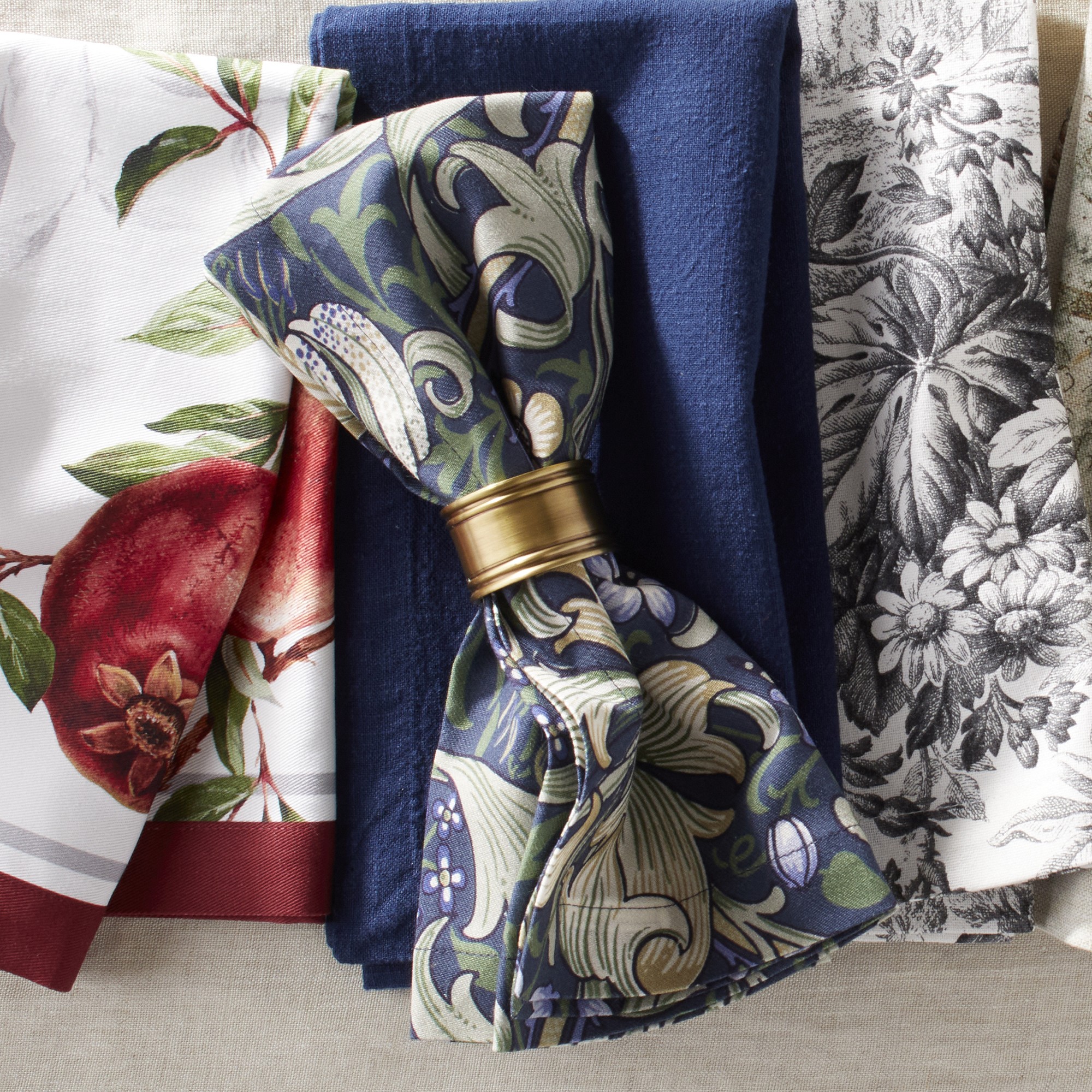 Williams Sonoma Pantry Napkin Rings, Set of 6