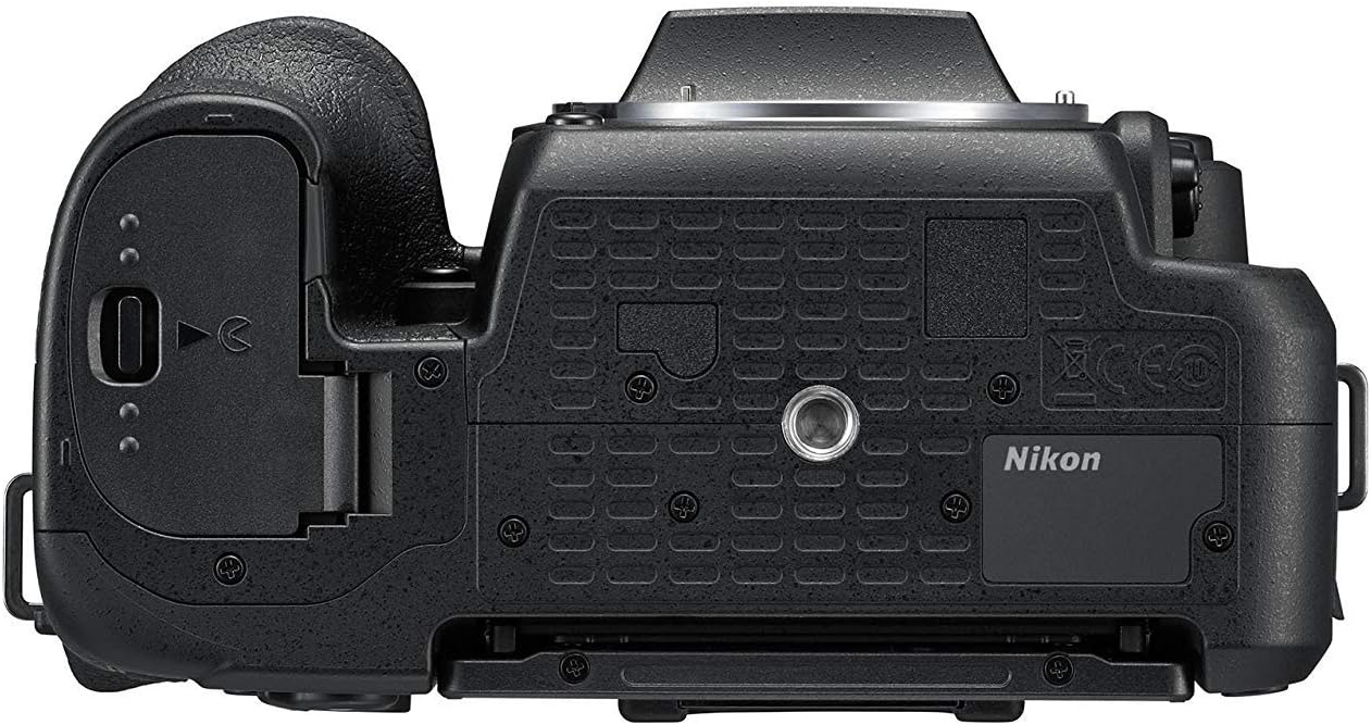 Nikon D7500 20.9MP DSLR Camera with AF-S DX NIKKOR 18-140mm f/3.5-5.6G ED VR Lens, Black