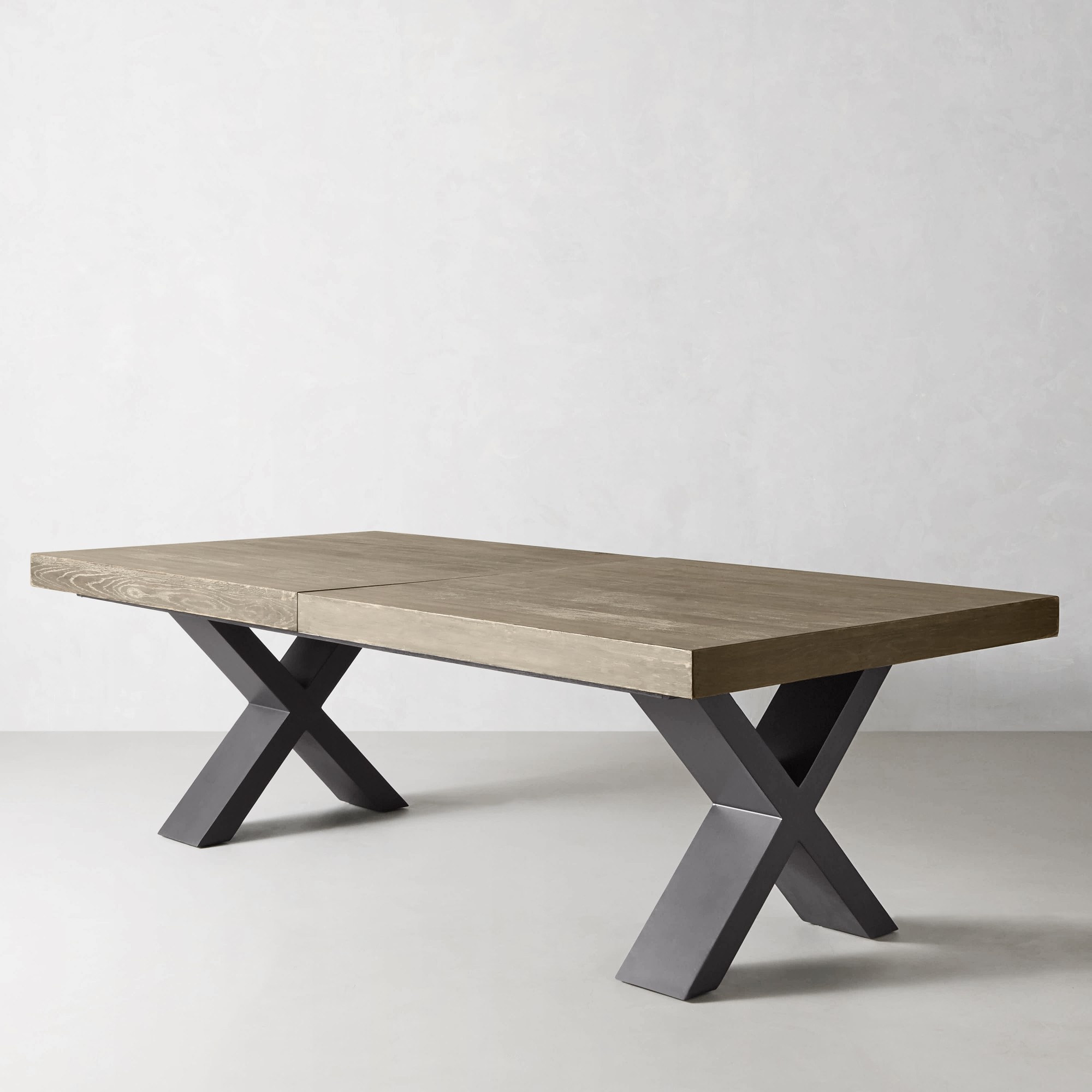 Navarro Extendable Rectangular Dining Table (98