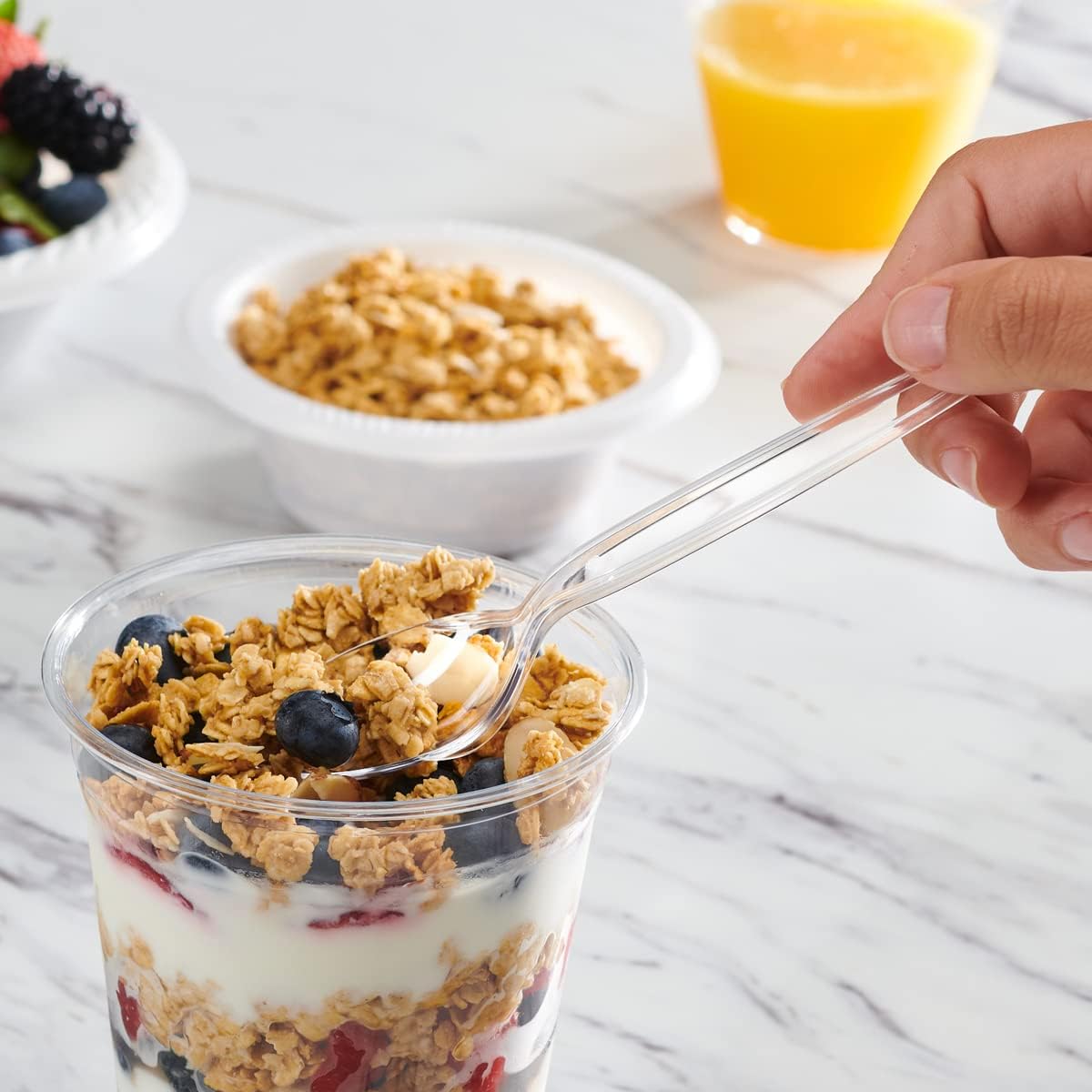 Comfy Package [100 Pack Heavy Duty Disposable Clear Plastic Knives - Basic Cutlery for Parties, Events, and Everyday Use