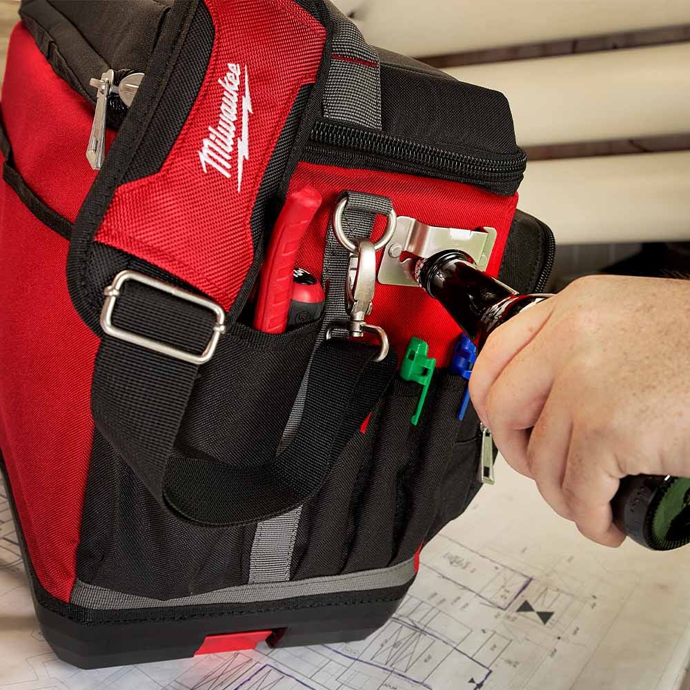MILWAUKEE PACKOUT™ Cooler Bag 48228302