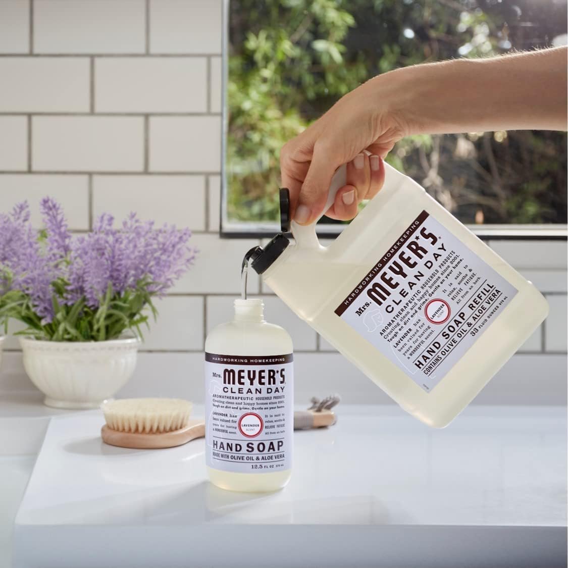 MRS. MEYER'S CLEAN DAY Liquid Hand Soap Refill, Cruelty Free and Biodegradable Formula, Lemon Verbena Scent, 33 oz