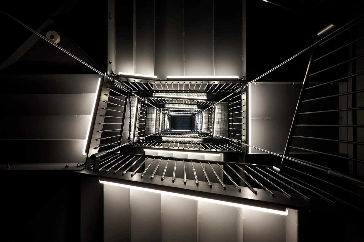 Nikon Z fc with Wide-Angle Zoom Lens | Retro-inspired compact mirrorless stills/video camera with 16-50mm zoom lens | Nikon USA Model