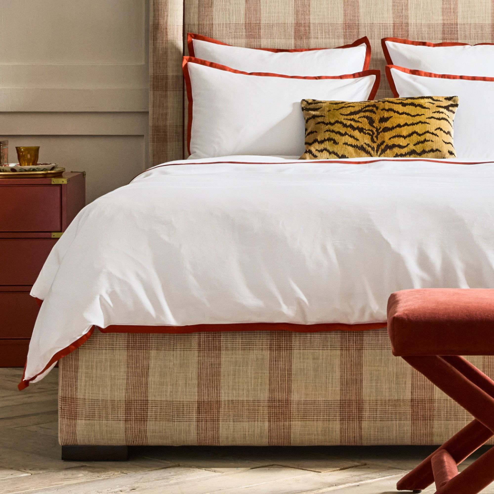 Chambers® Italian Border 300TC Sateen Duvet Cover & Shams