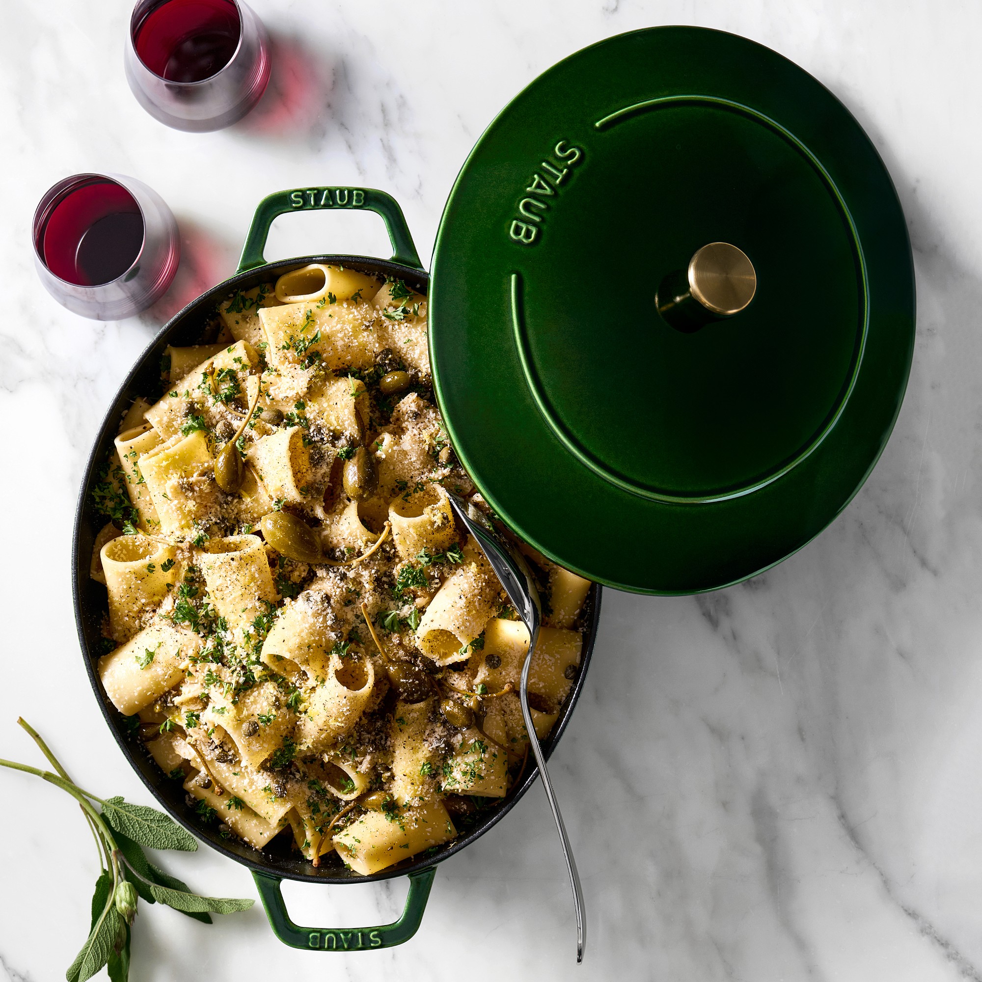 Staub Enameled Cast Iron Oval Gratin with Lid, 2 1/4 Qt.