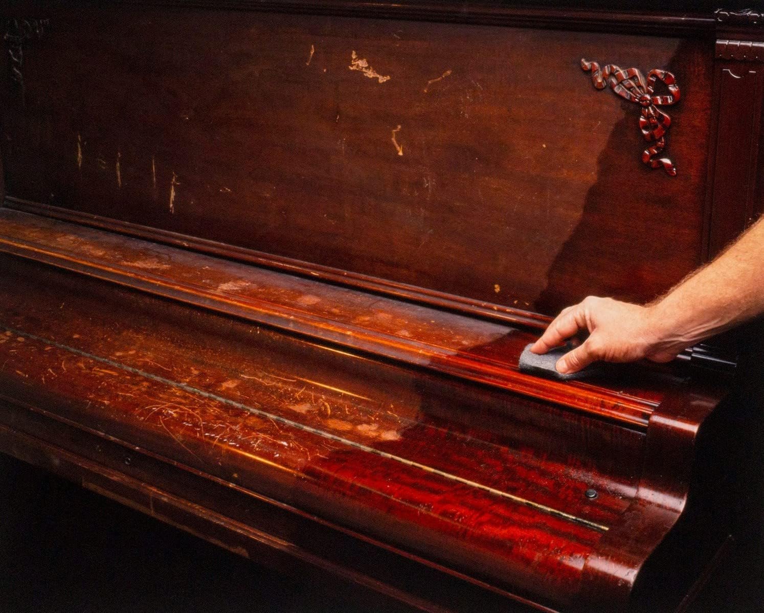 HOWARD RF8 Products Restor-A-Finish, 8 oz, Cherry, 8 Fluid Ounces