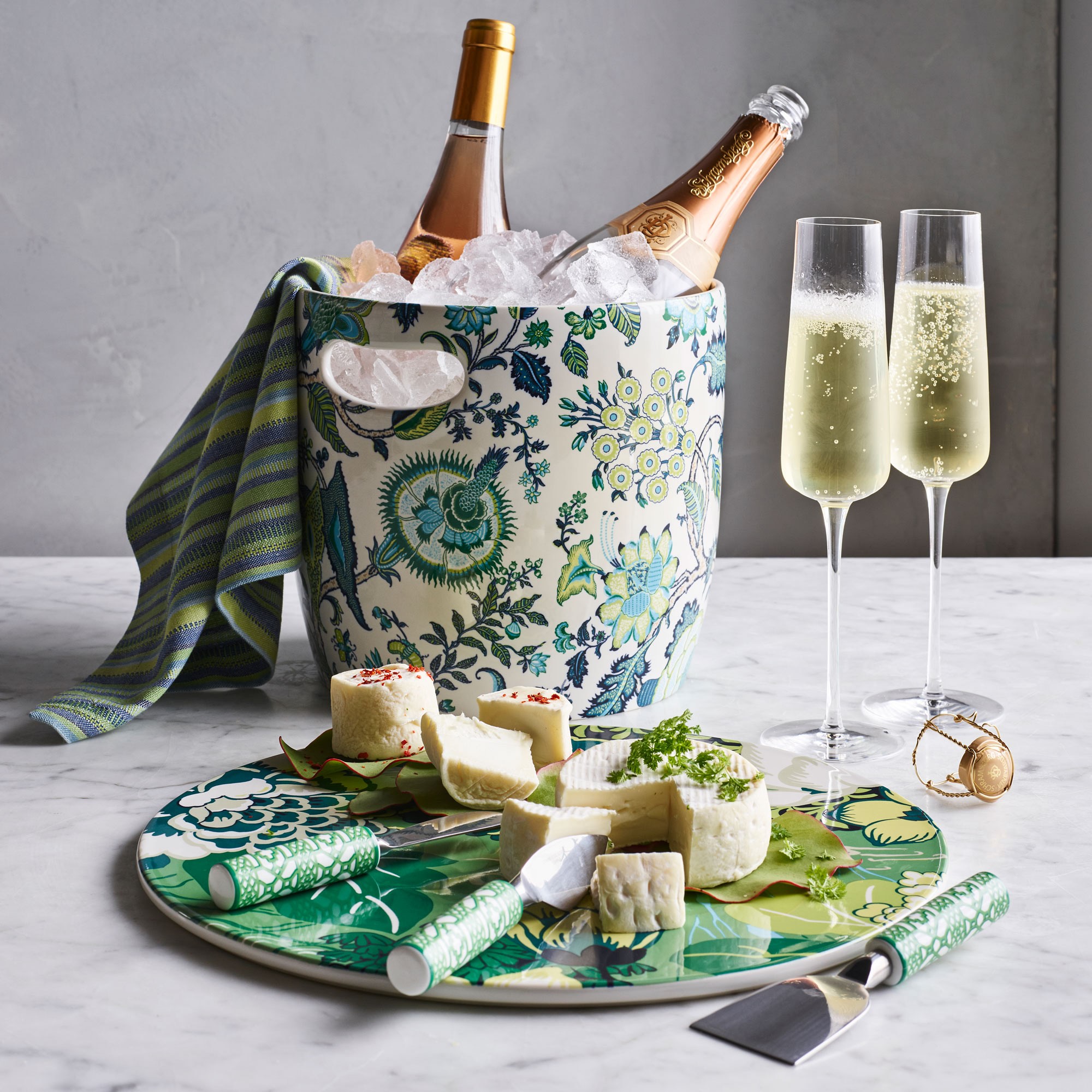 Williams Sonoma Estate Champagne Wine Glasses