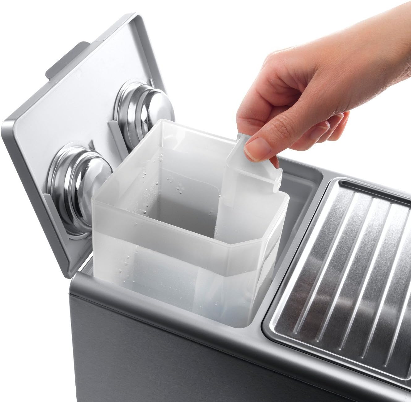 De'Longhi Bar Pump Espresso and Cappuccino Machine, 15