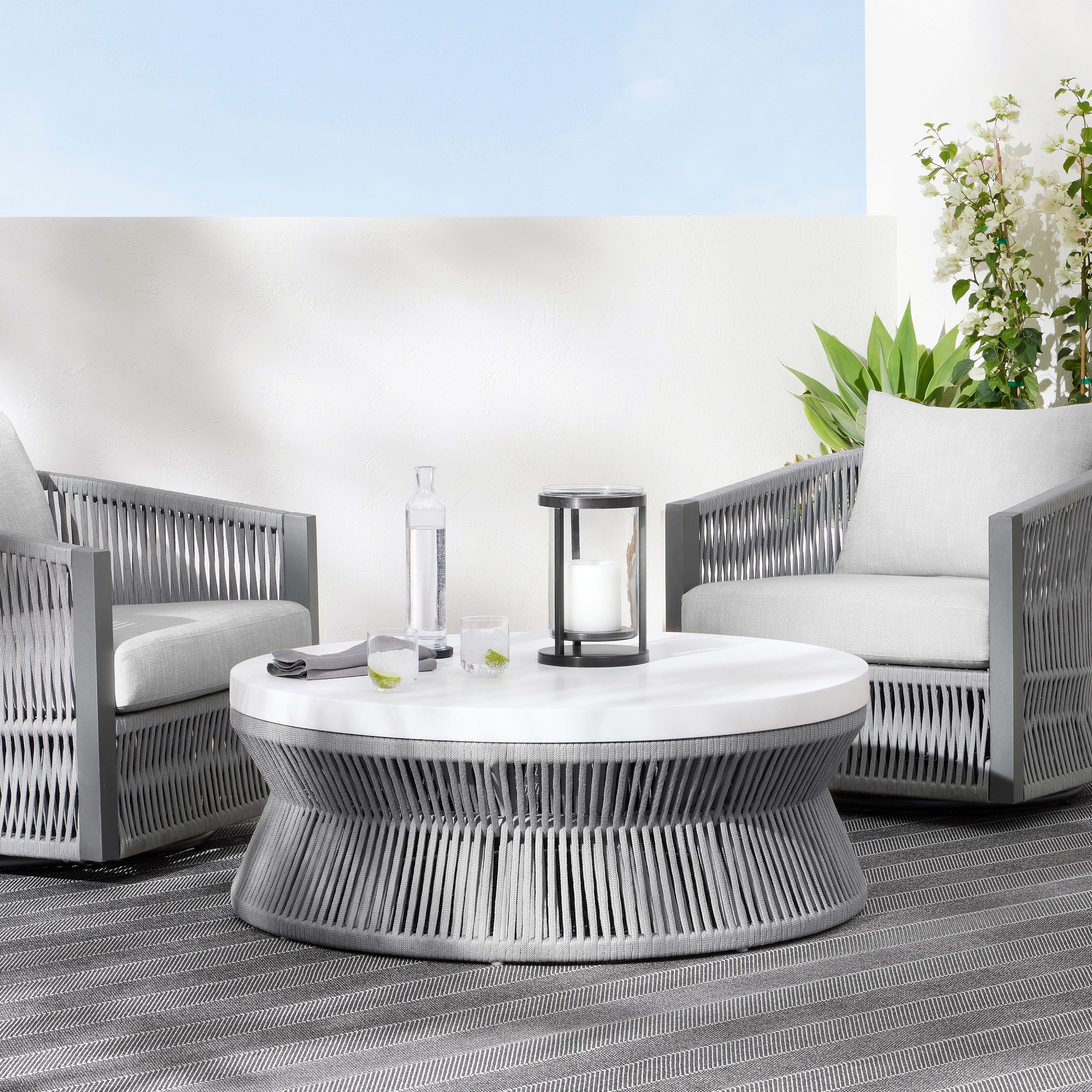 Pasadena Outdoor Metal and Rope Swivel Chair