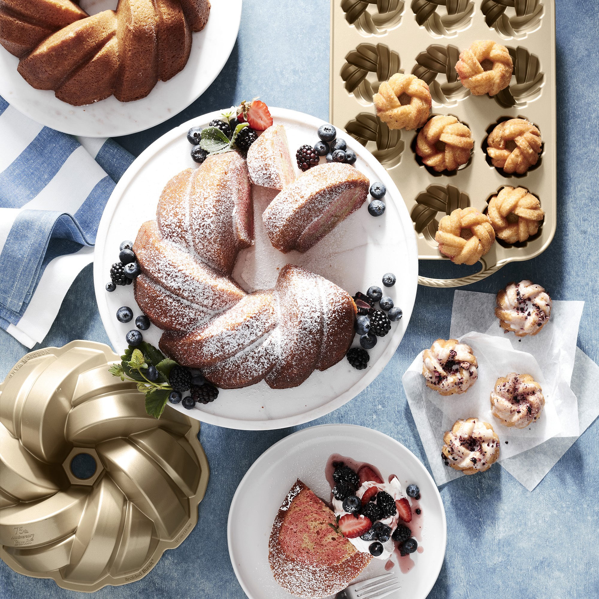 Nordic Ware Nonstick Cast Aluminum 75th Anniversary Bundt® Cake Pan