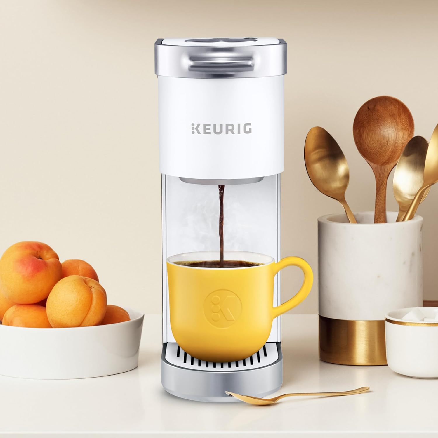 Keurig K-Mini Plus Single Serve K-Cup Pod Coffee Maker, with 6 to 12oz Brew Size, Stores up to 9 K-Cup Pods, Travel Mug Friendly, Matte Black