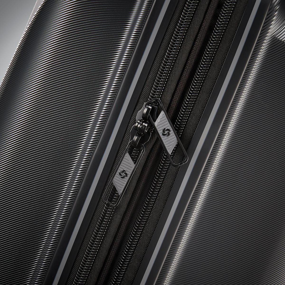 Samsonite Opto PC 2 Carry On Spinner