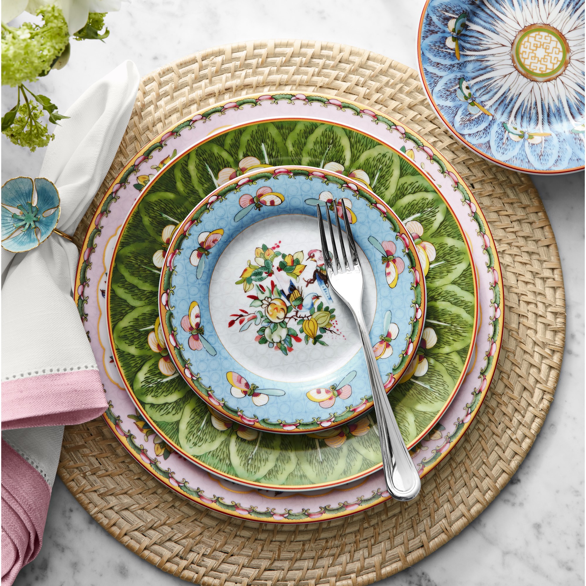 Famille RoseDinner Plates