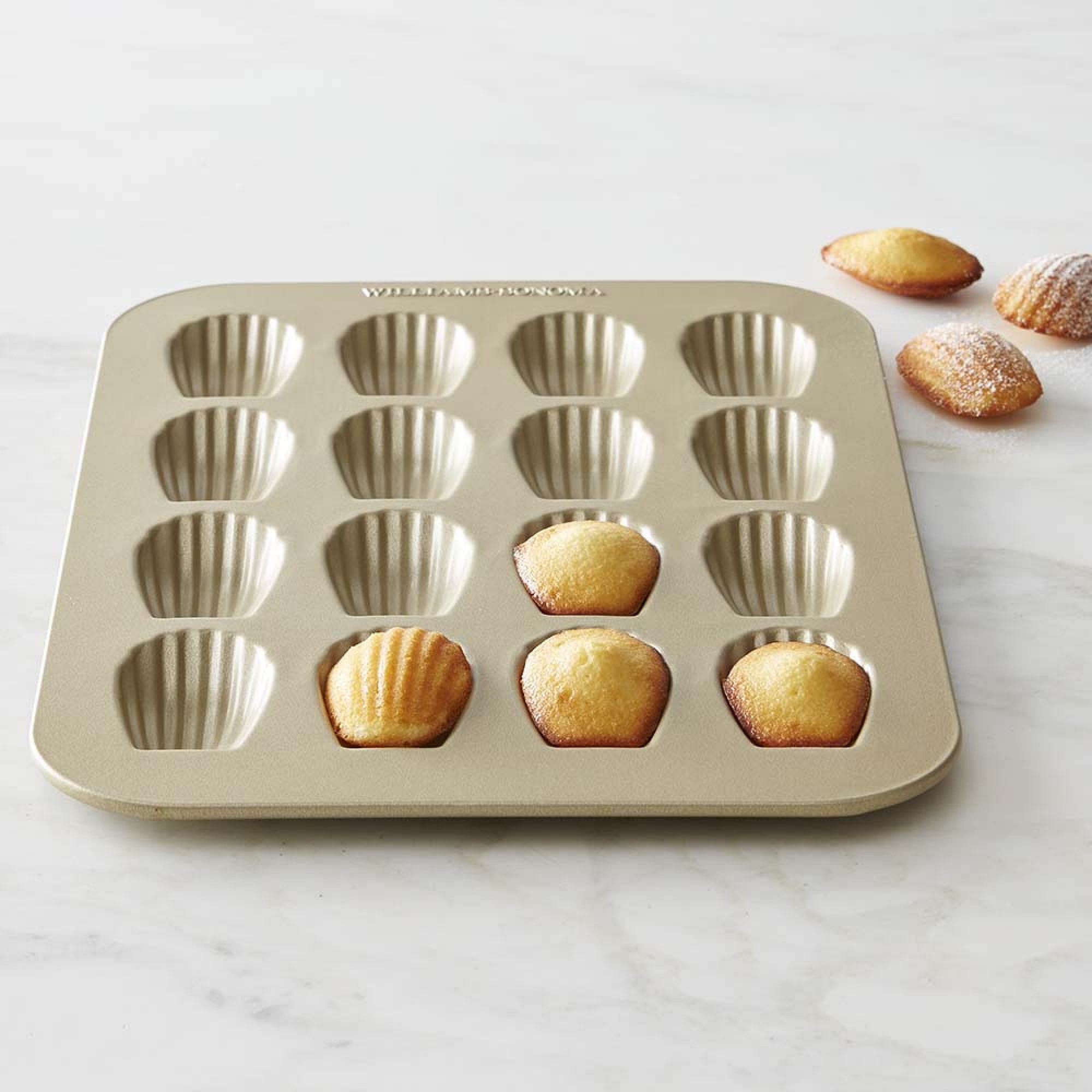 Williams Sonoma Goldtouch® Pro Nonstick Madeleine Pan