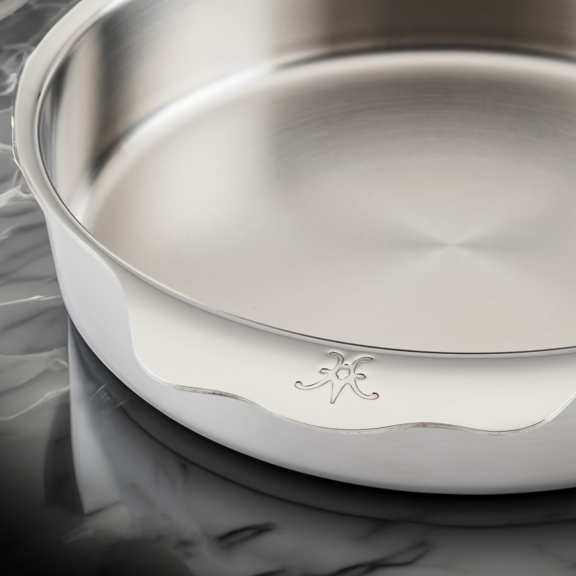 Hestan OvenBond Stainless-Steel Round Cake Pan, 9