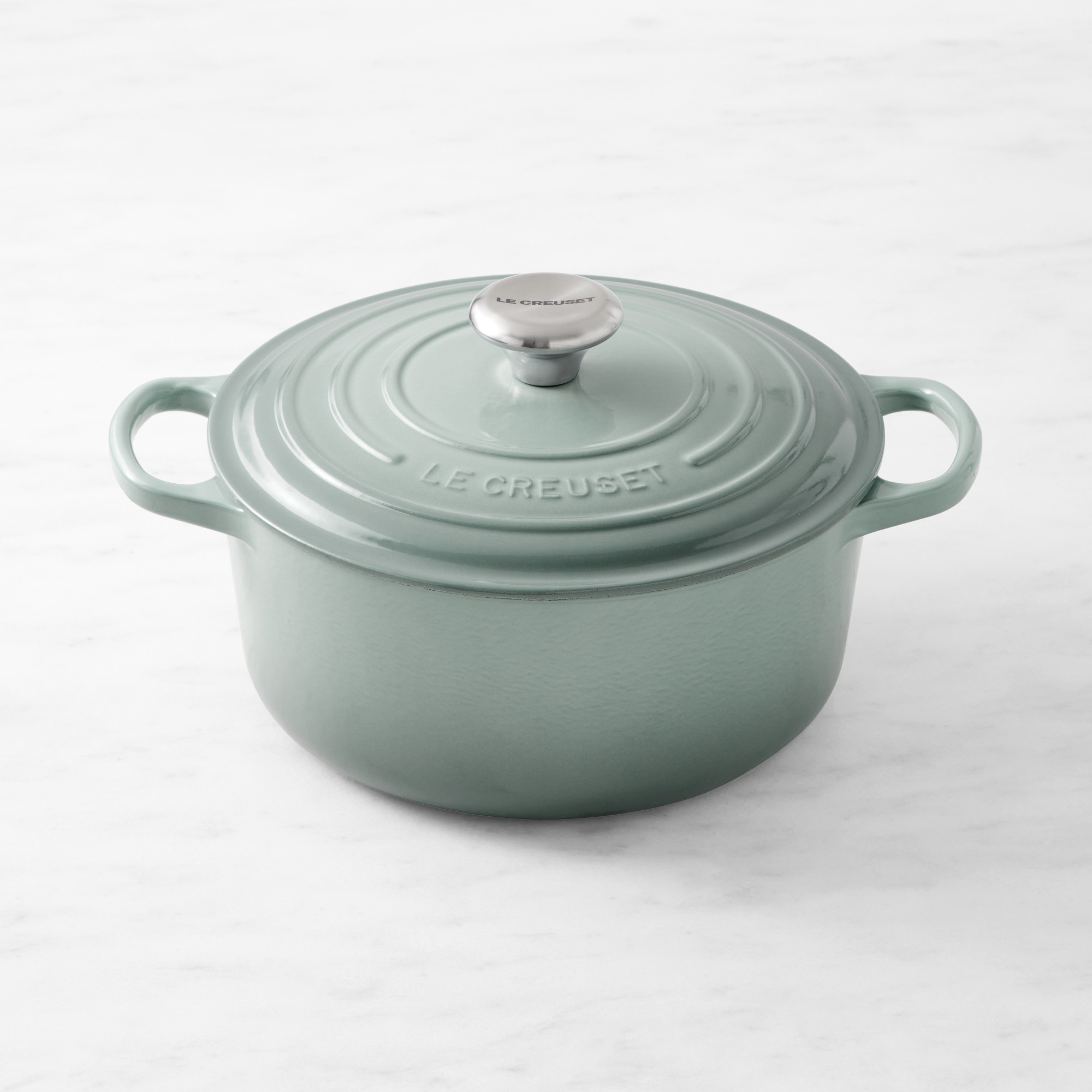Le Creuset Signature Enameled Cast Iron Round Dutch Oven