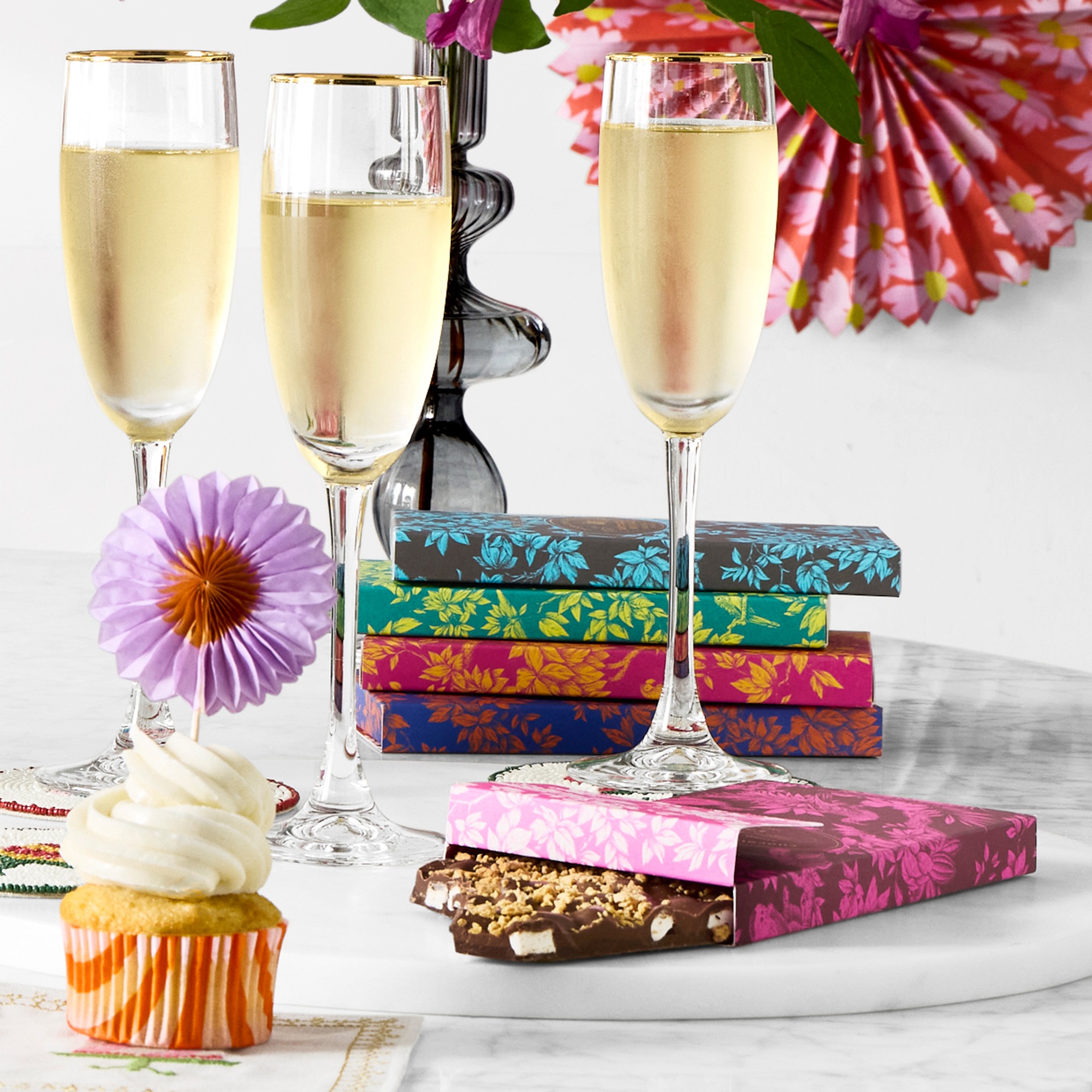 Gold Rim Champagne Flutes, Set of 4